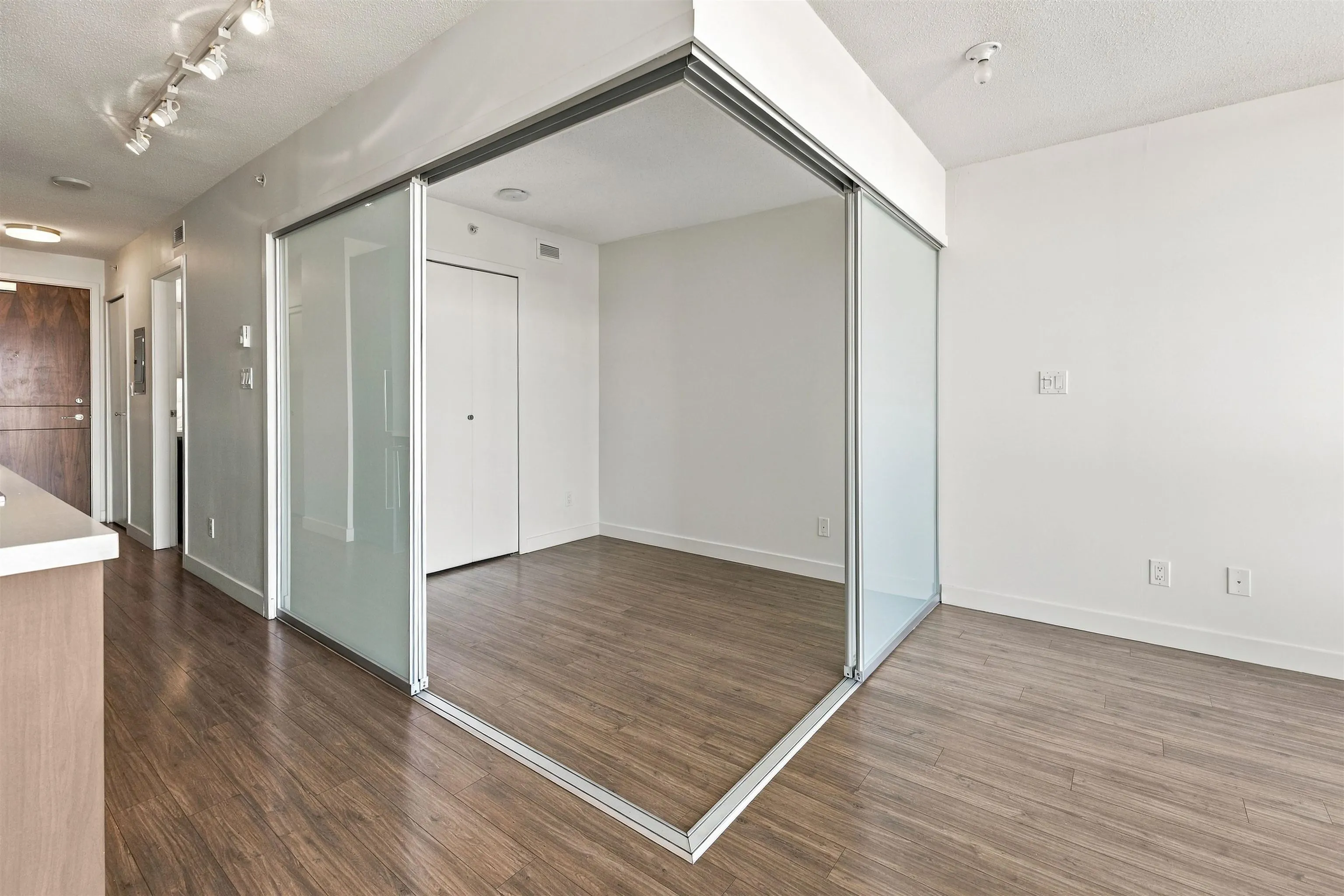 13696 100 Avenue #2611