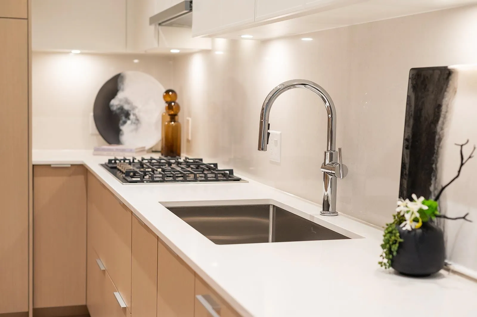 128 W 15th Street #907
