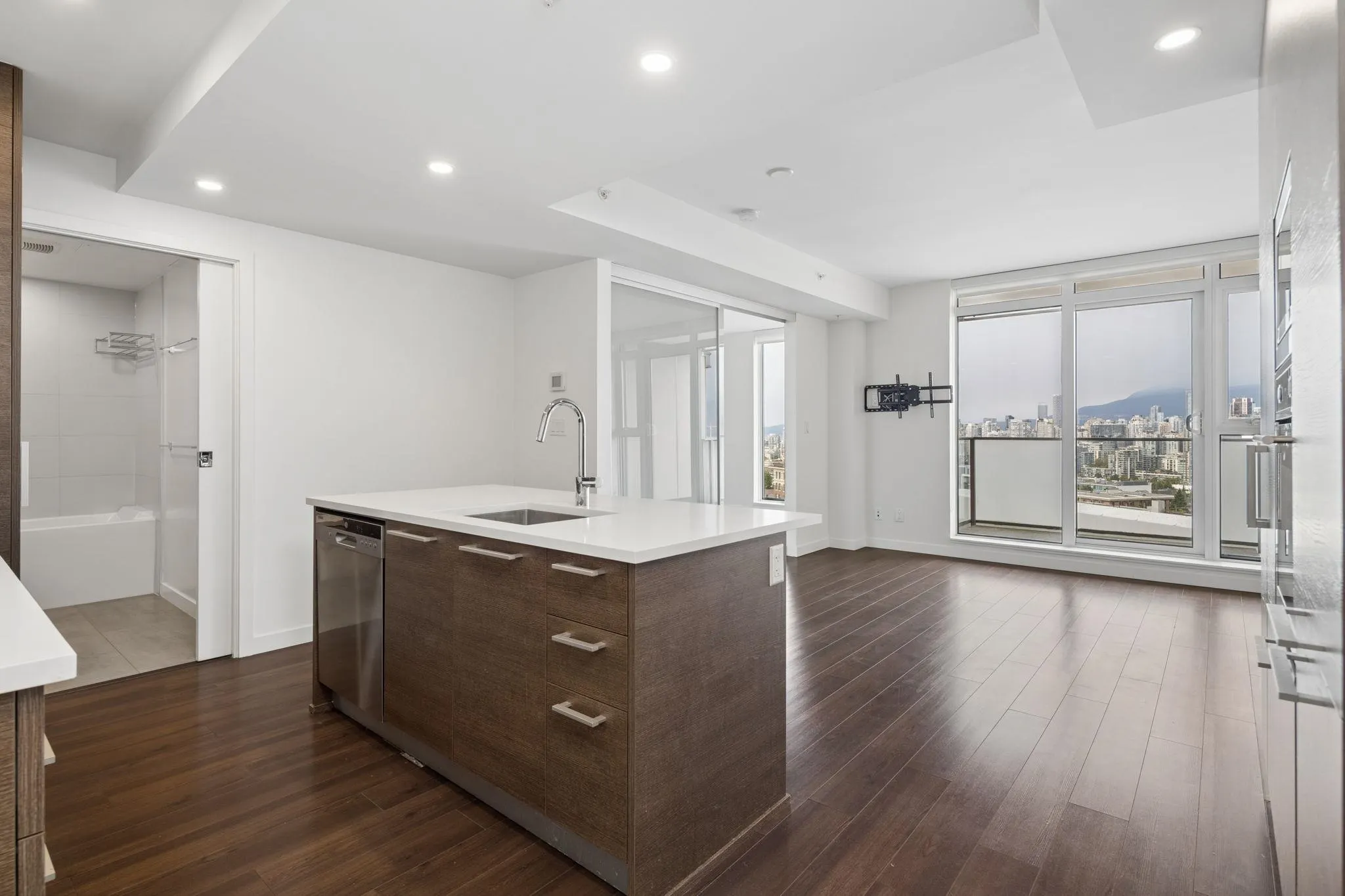 285 E 10th Avenue #1101