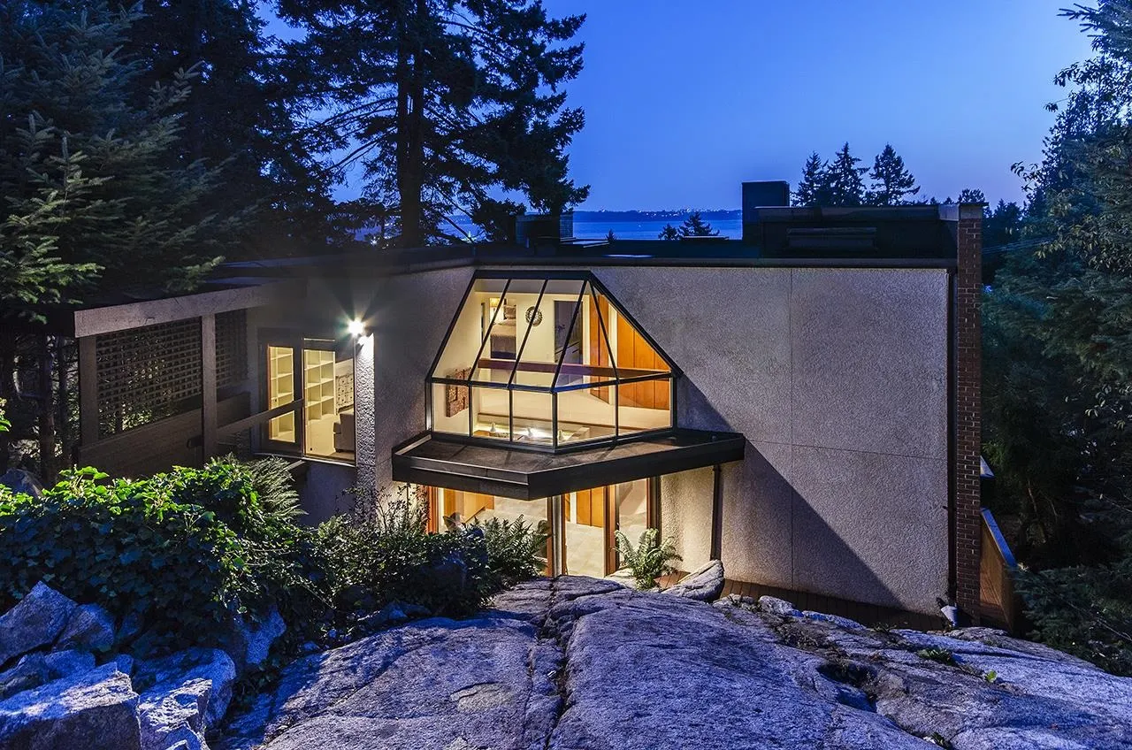 4651 Marine Drive