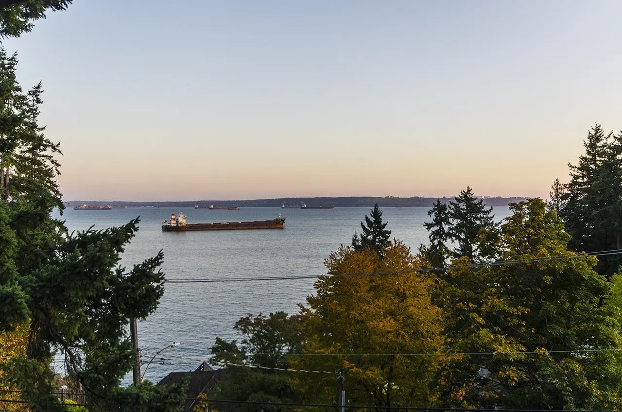 4651 Marine Drive