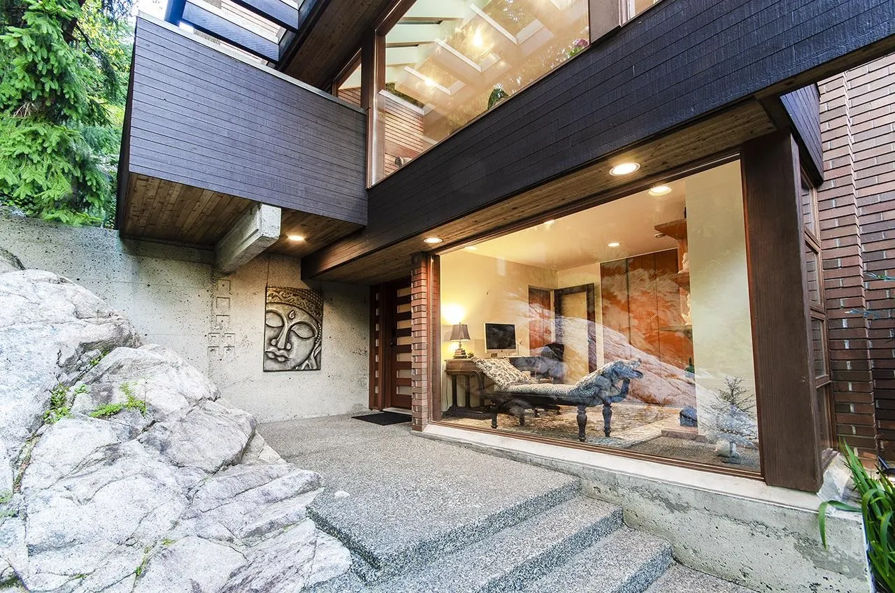 4651 Marine Drive