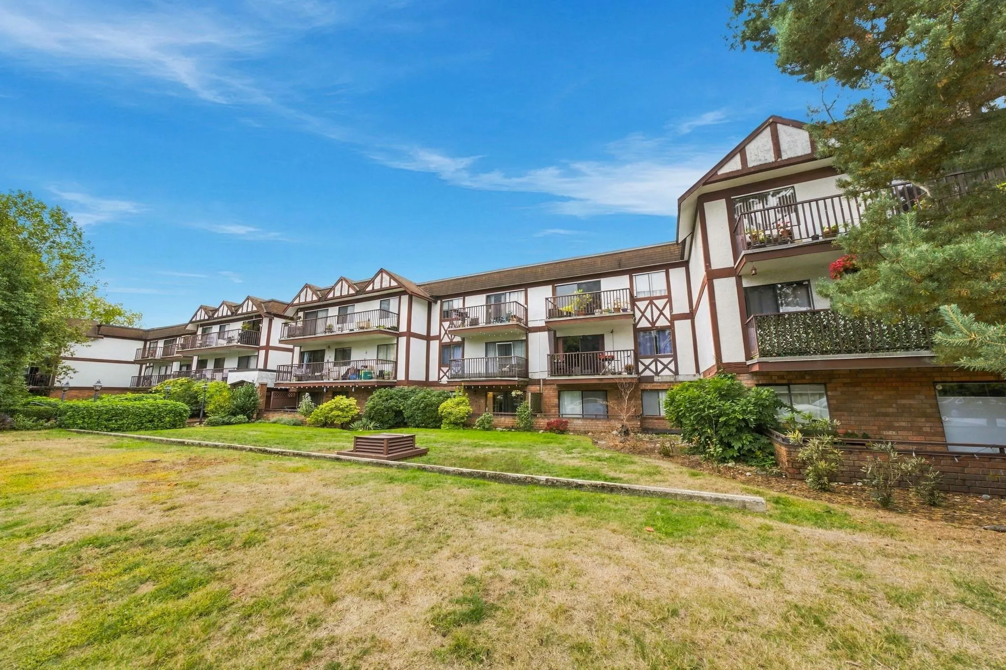 131 W 4th Street #102