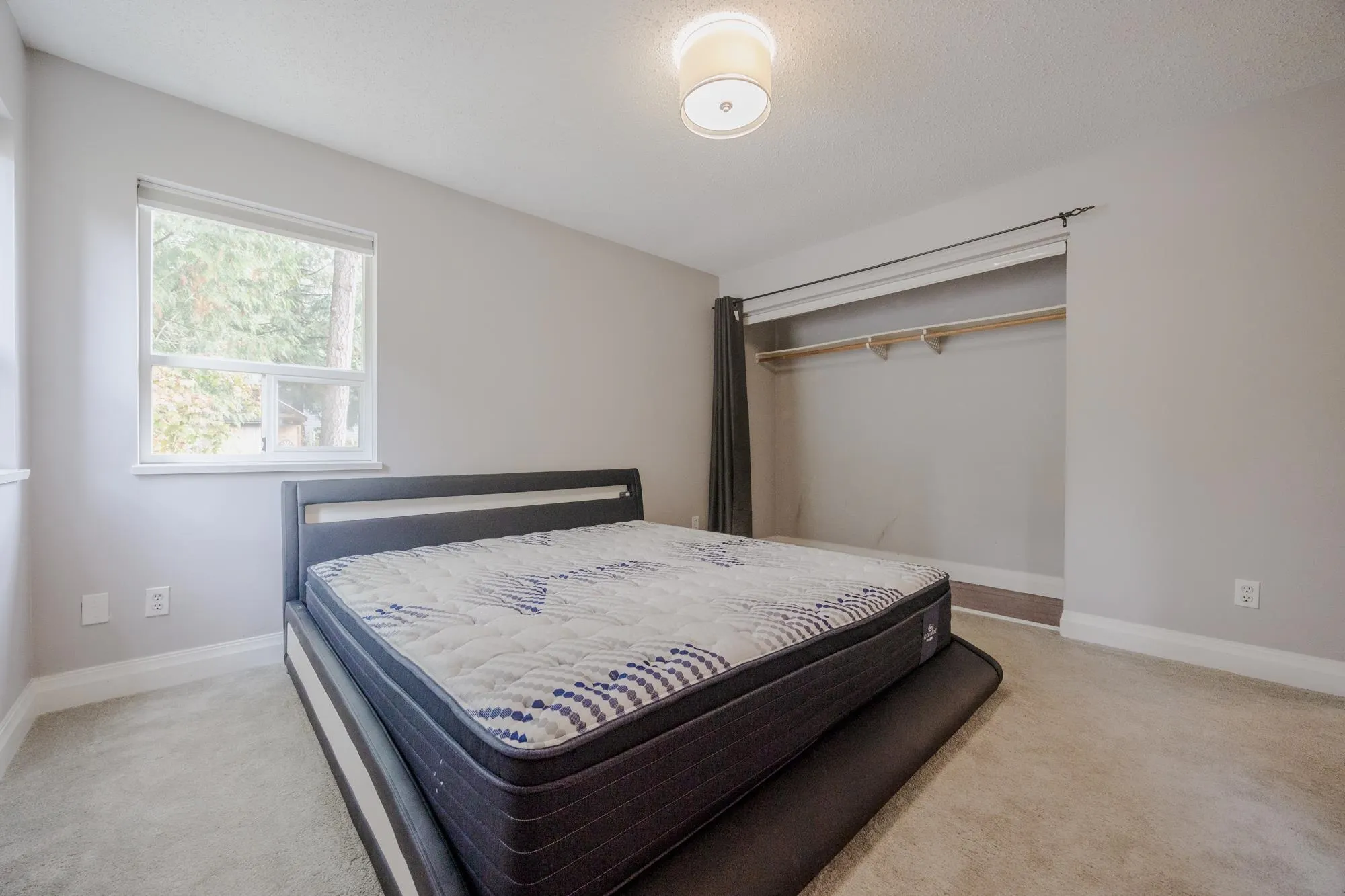 23205 Calvin Crescent #5