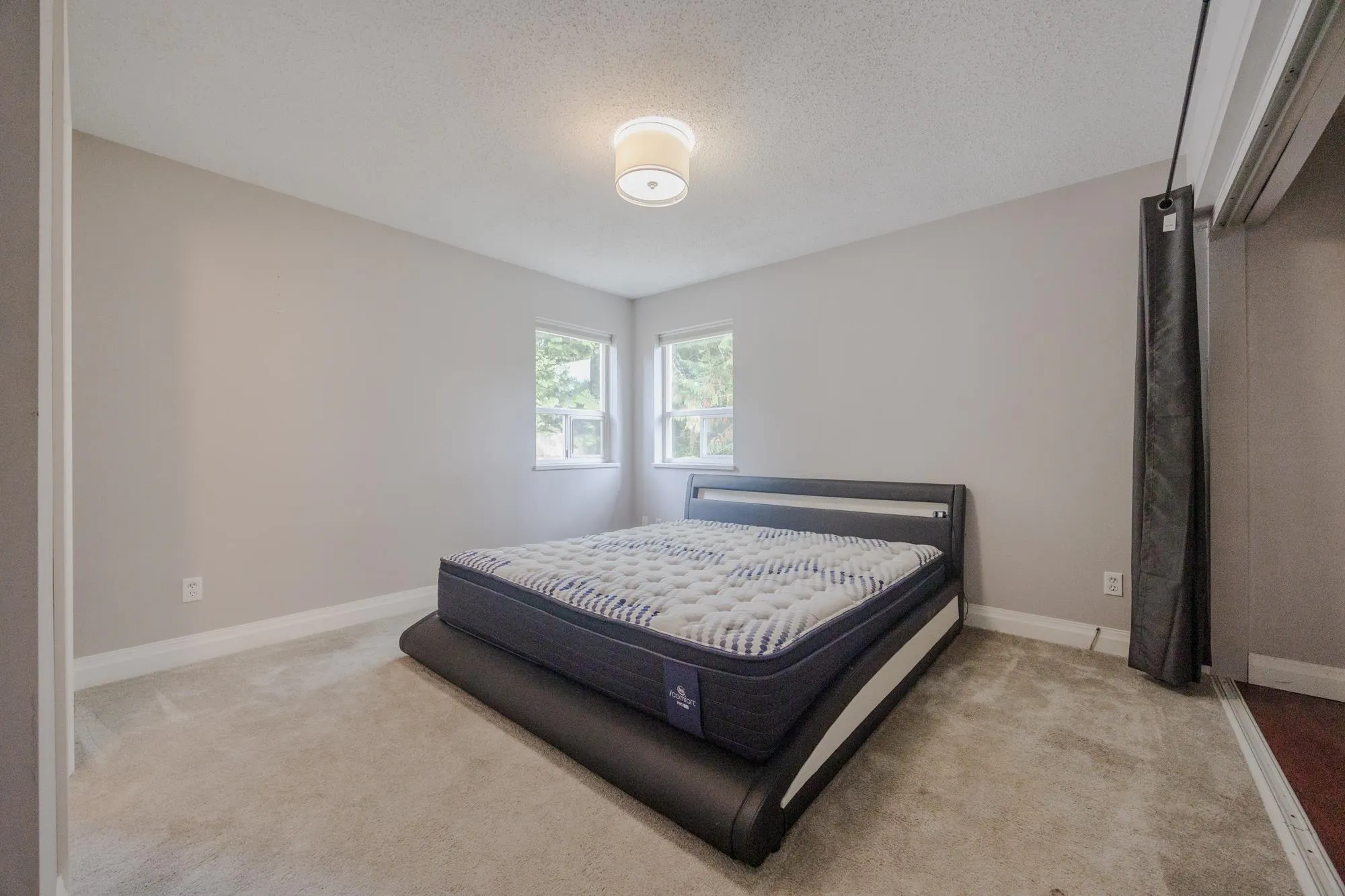 23205 Calvin Crescent #5