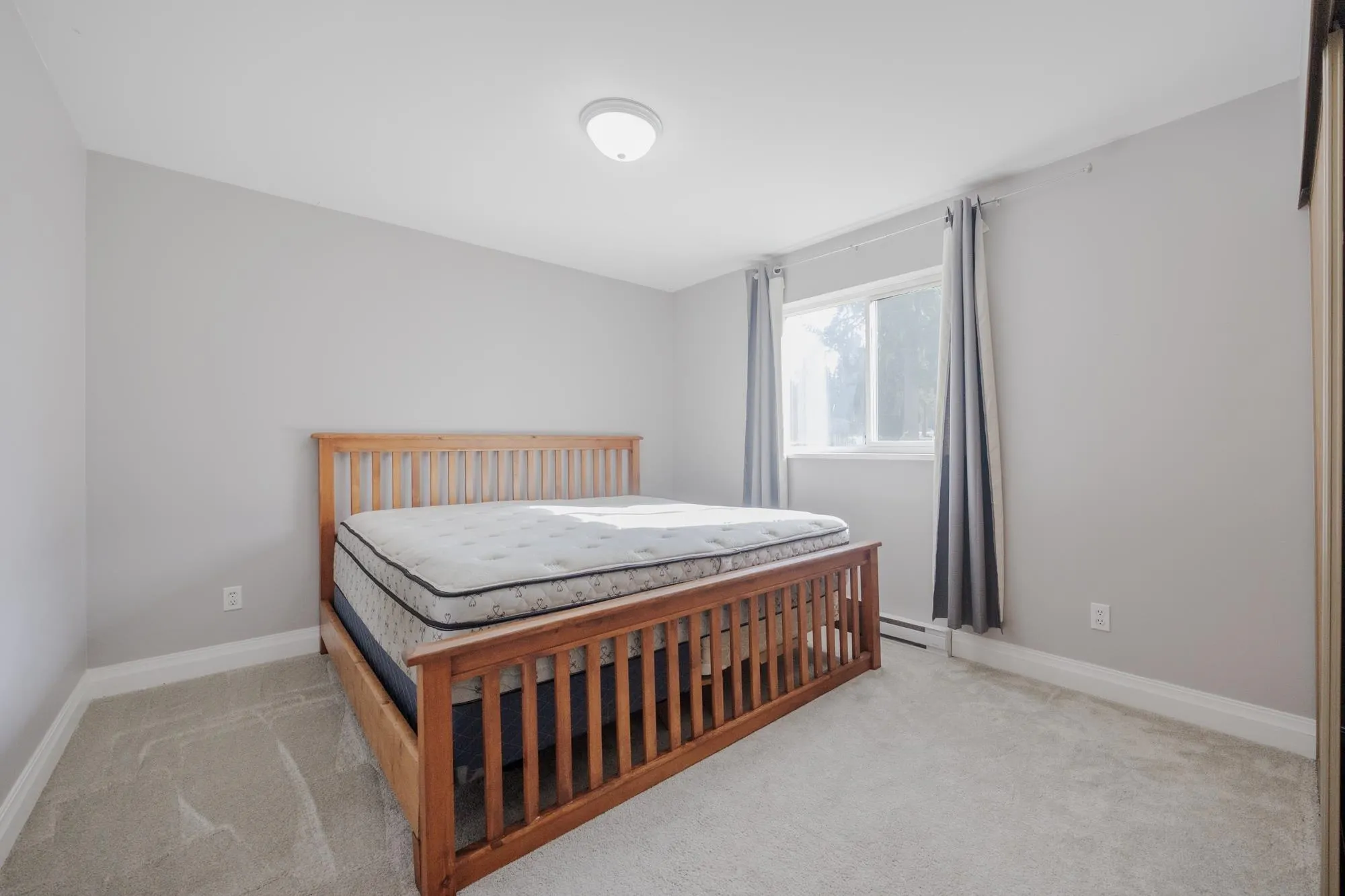 23205 Calvin Crescent #5