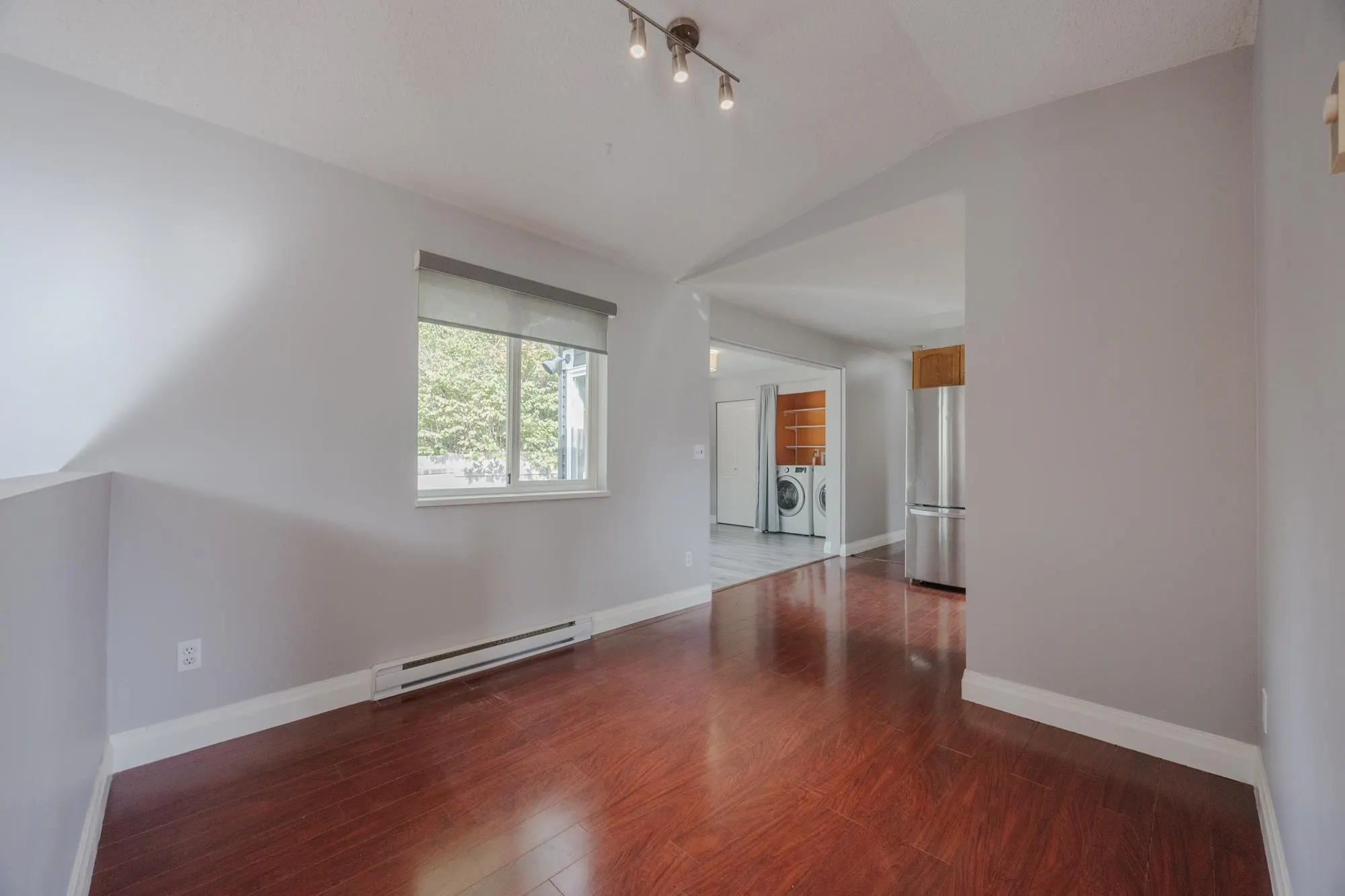 23205 Calvin Crescent #5