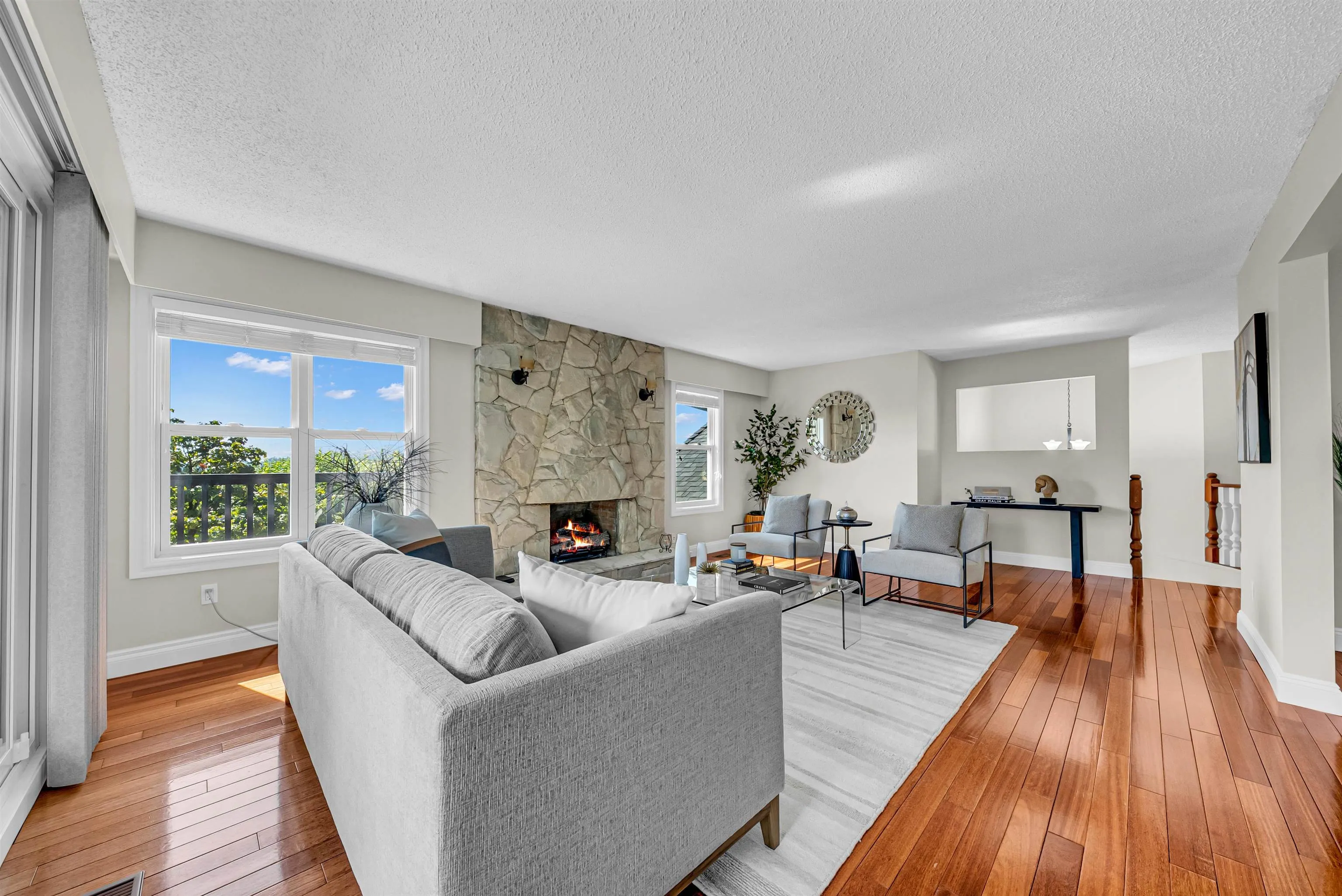 7347 Queenston Court
