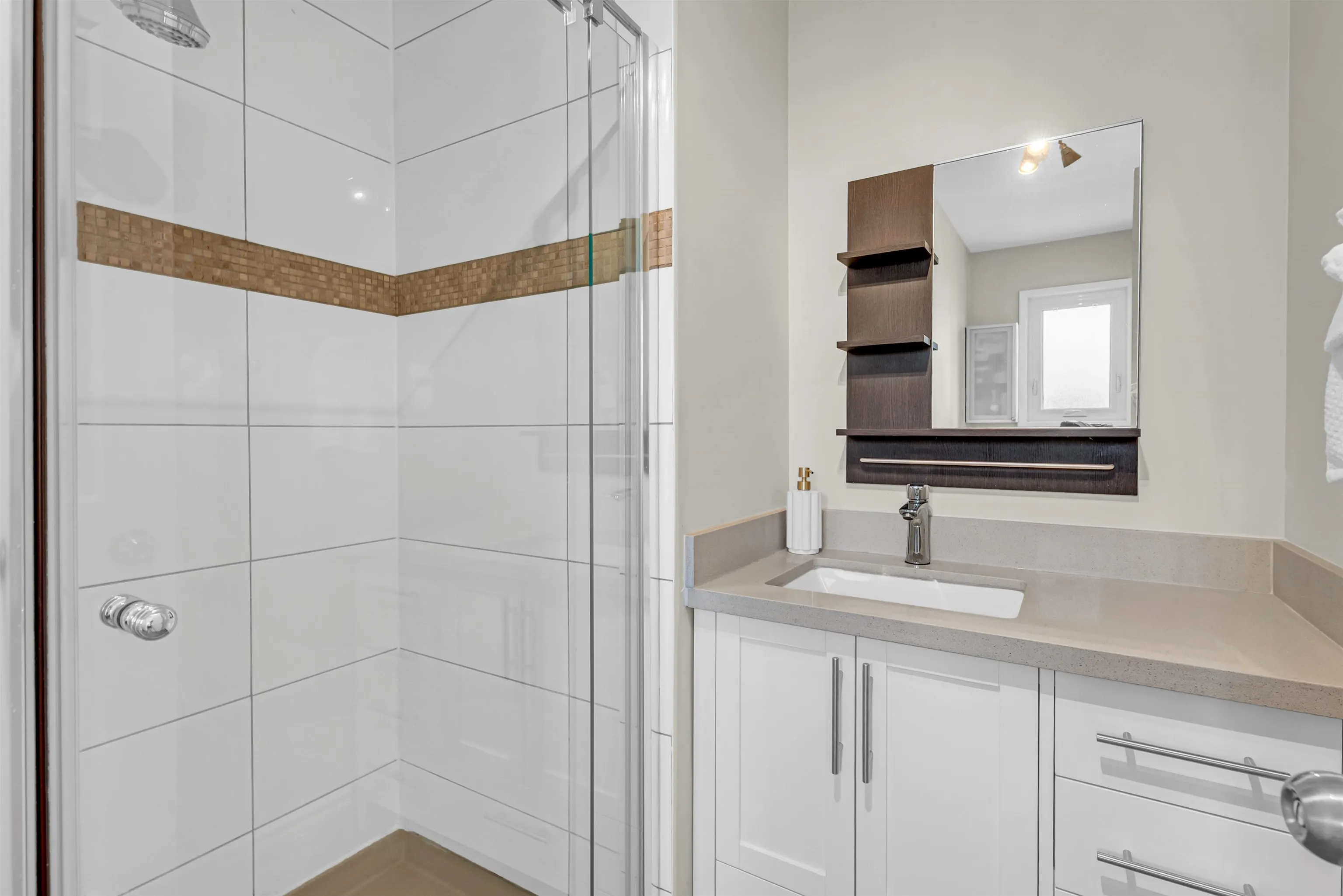 7347 Queenston Court