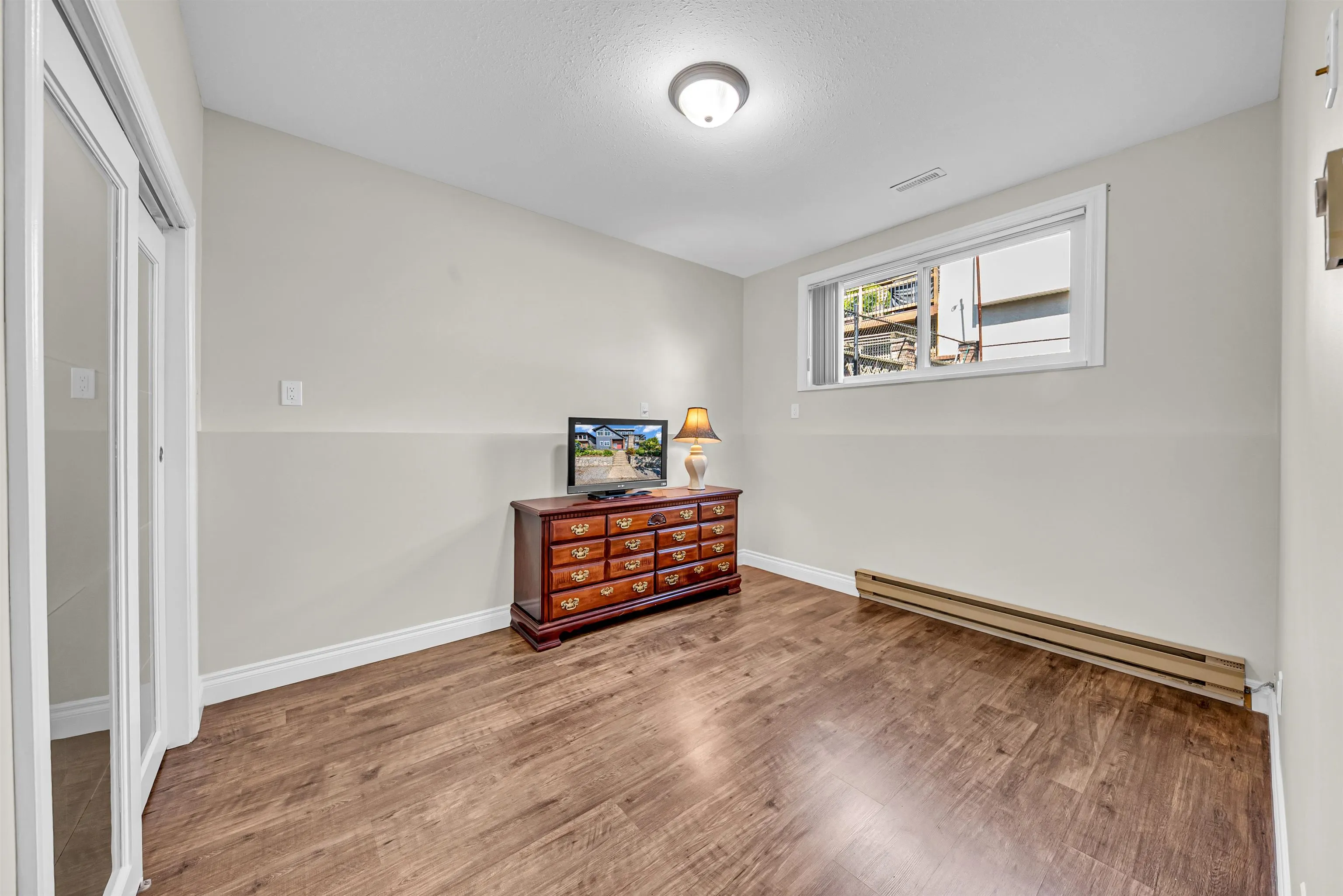 7347 Queenston Court