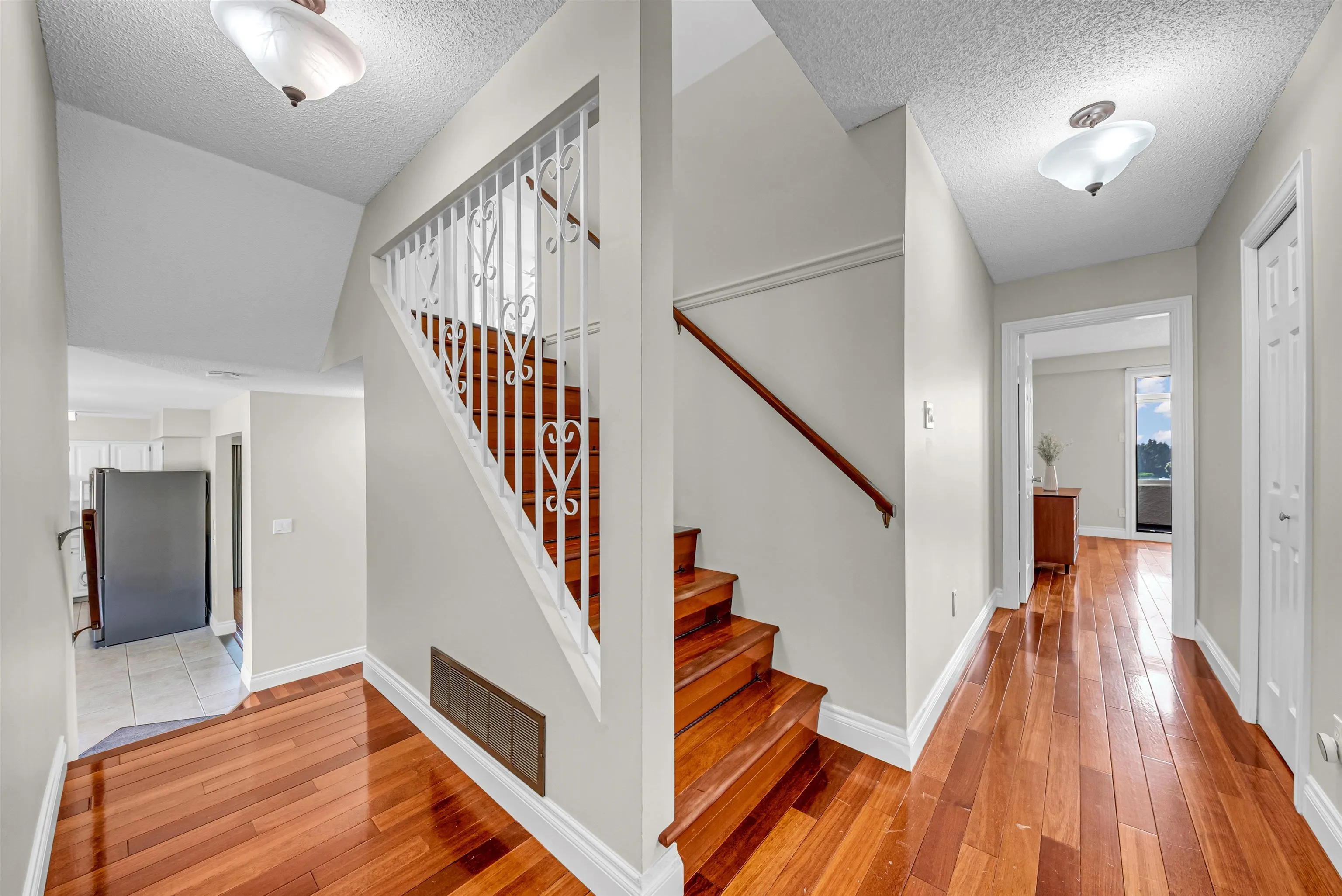 7347 Queenston Court