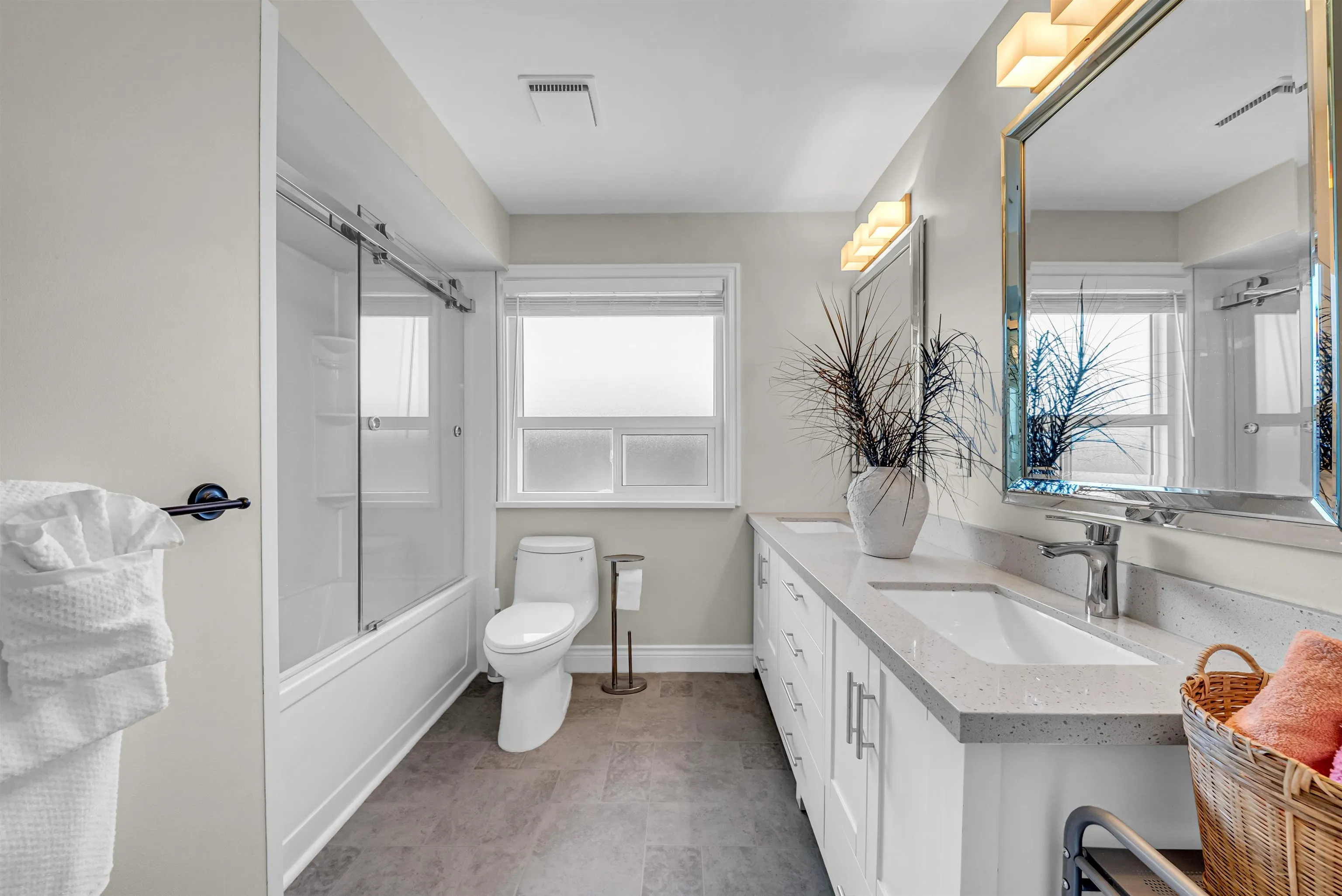 7347 Queenston Court