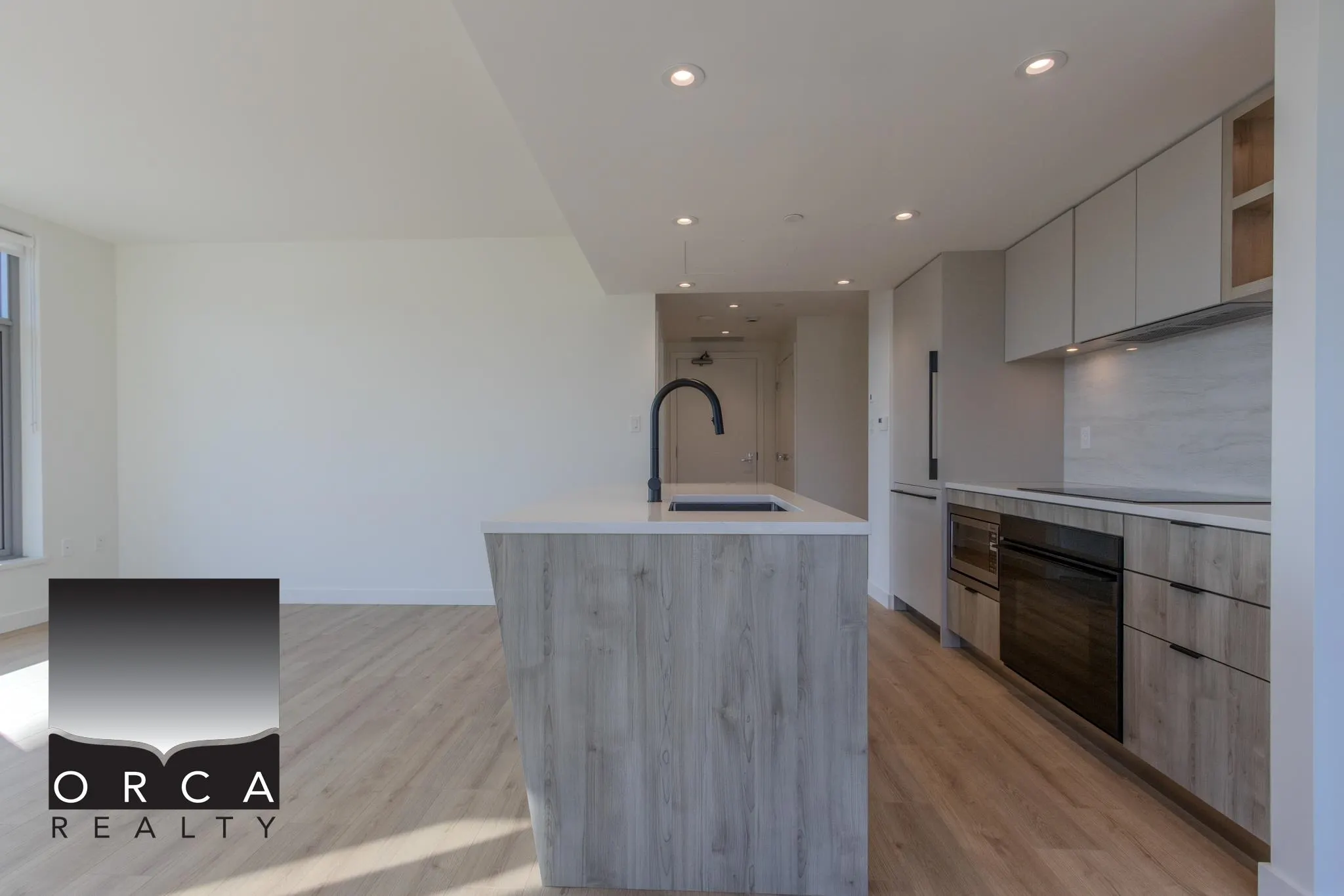 755 Harbour Drive #609