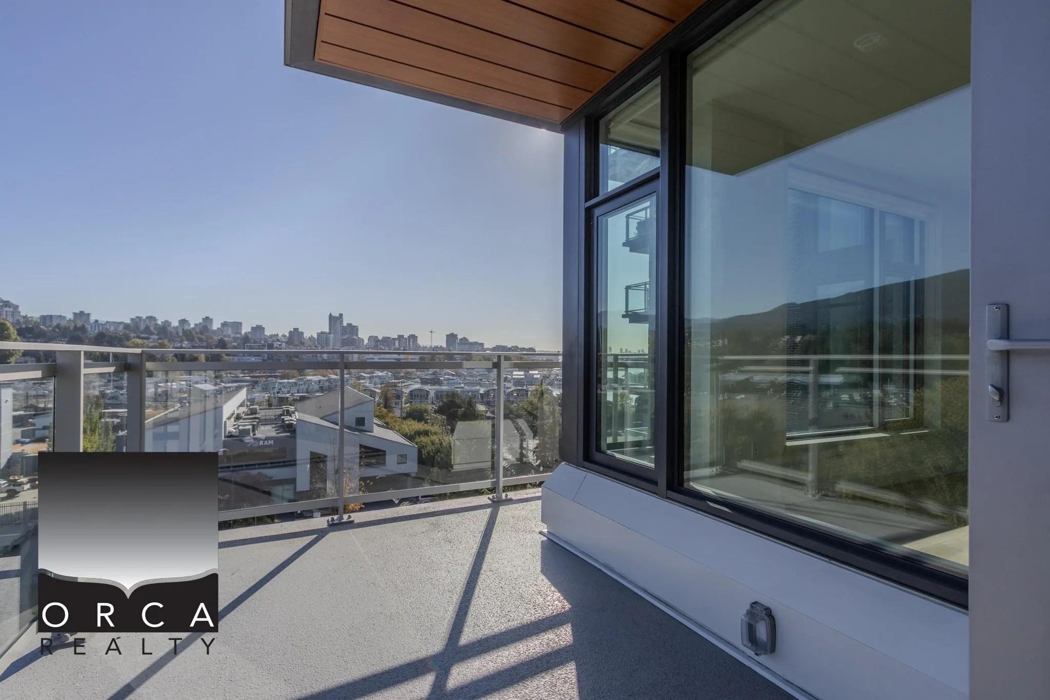 755 Harbour Drive #609