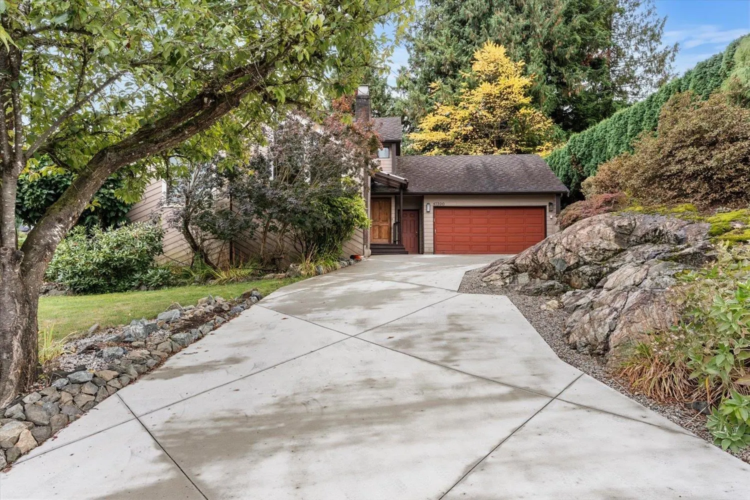 47390 Swallow Crescent