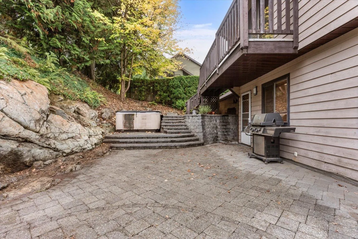 47390 Swallow Crescent