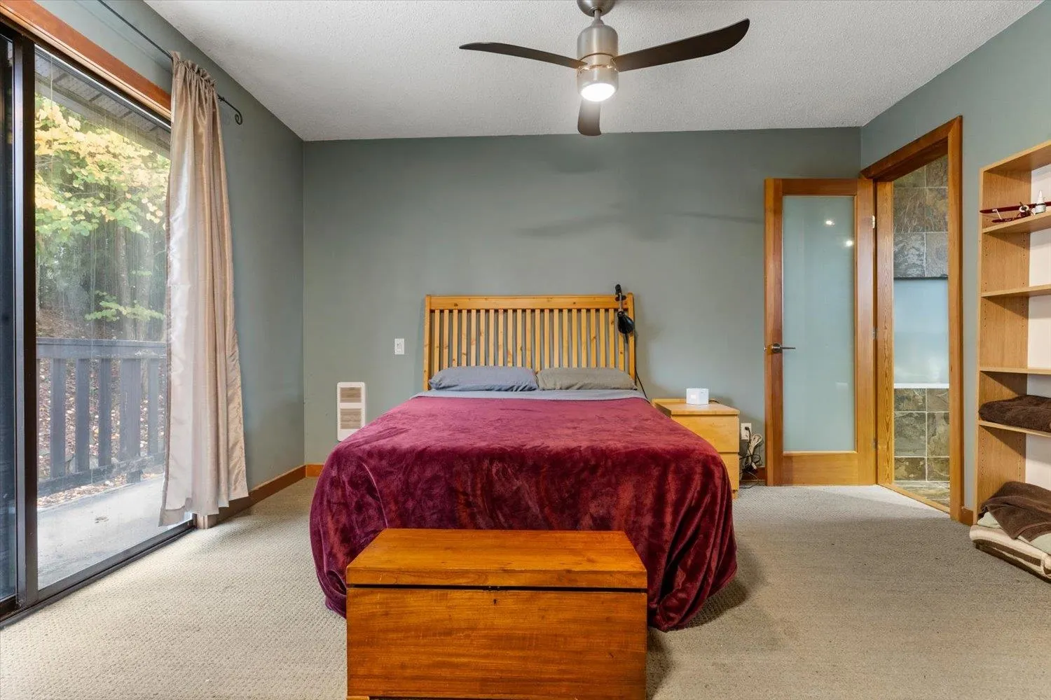47390 Swallow Crescent