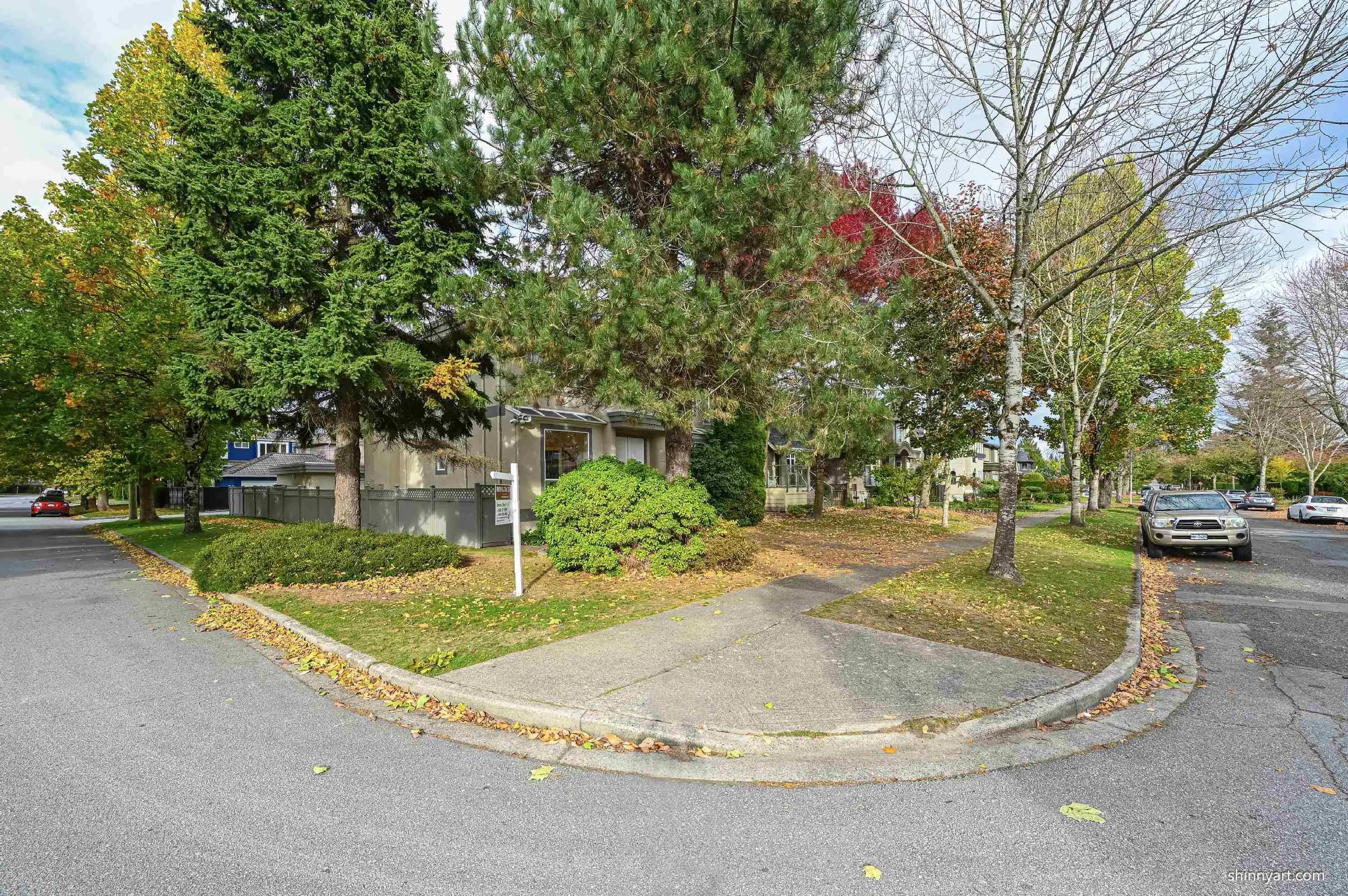 2893 W 20th Avenue
