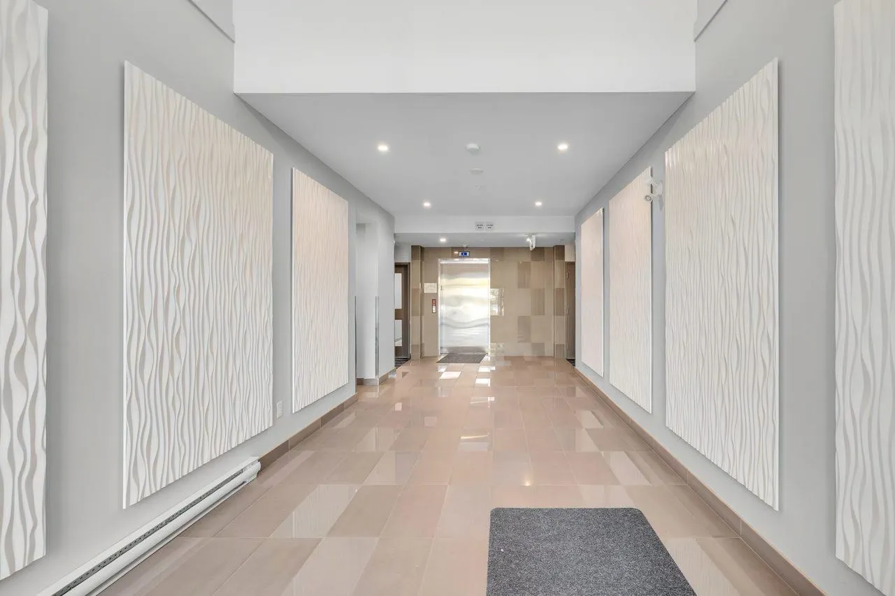 15436 31 Avenue #411