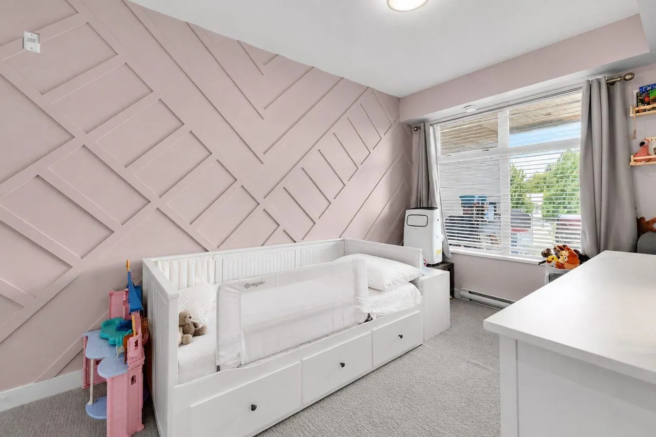 15436 31 Avenue #411