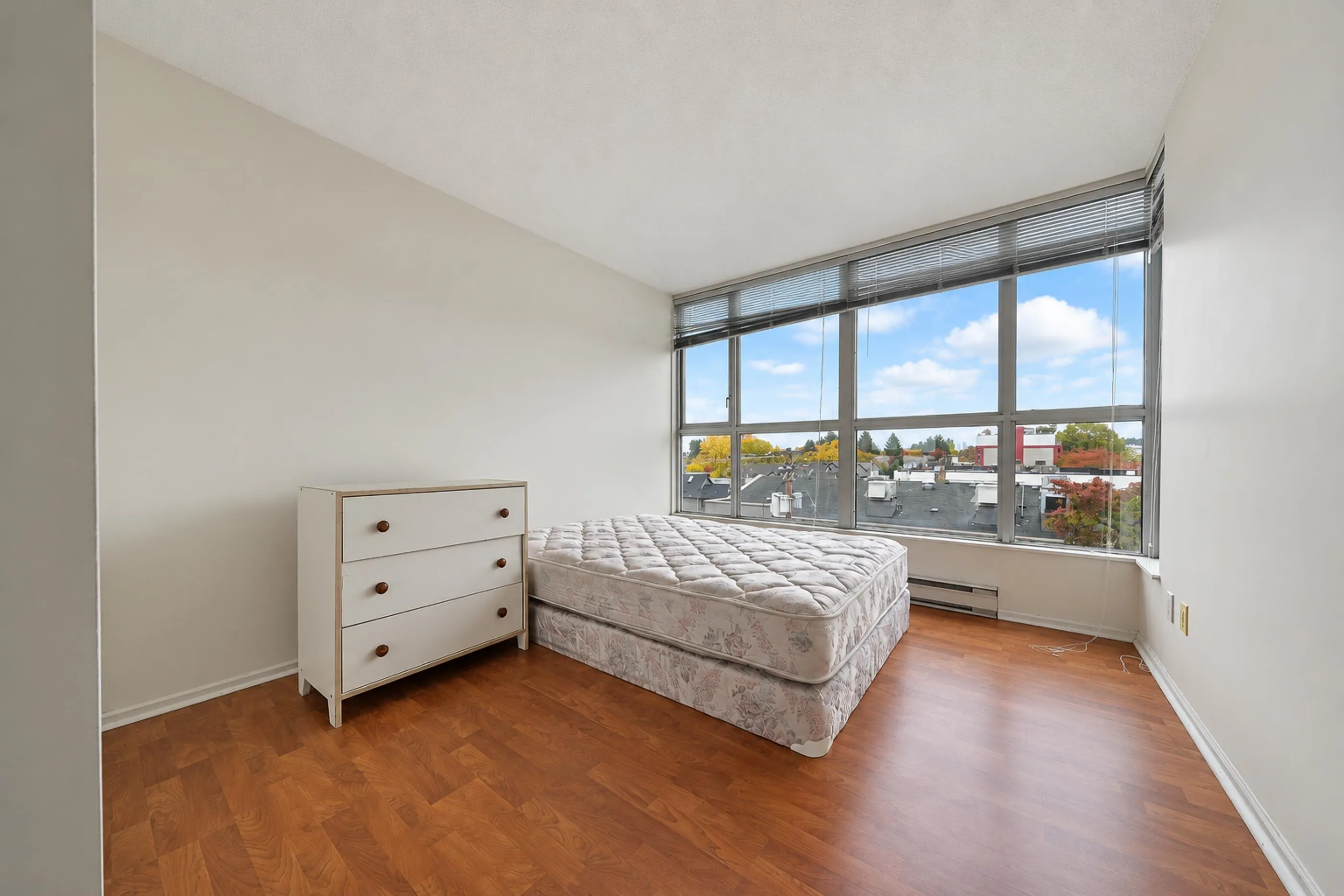 288 E 8th Avenue #402
