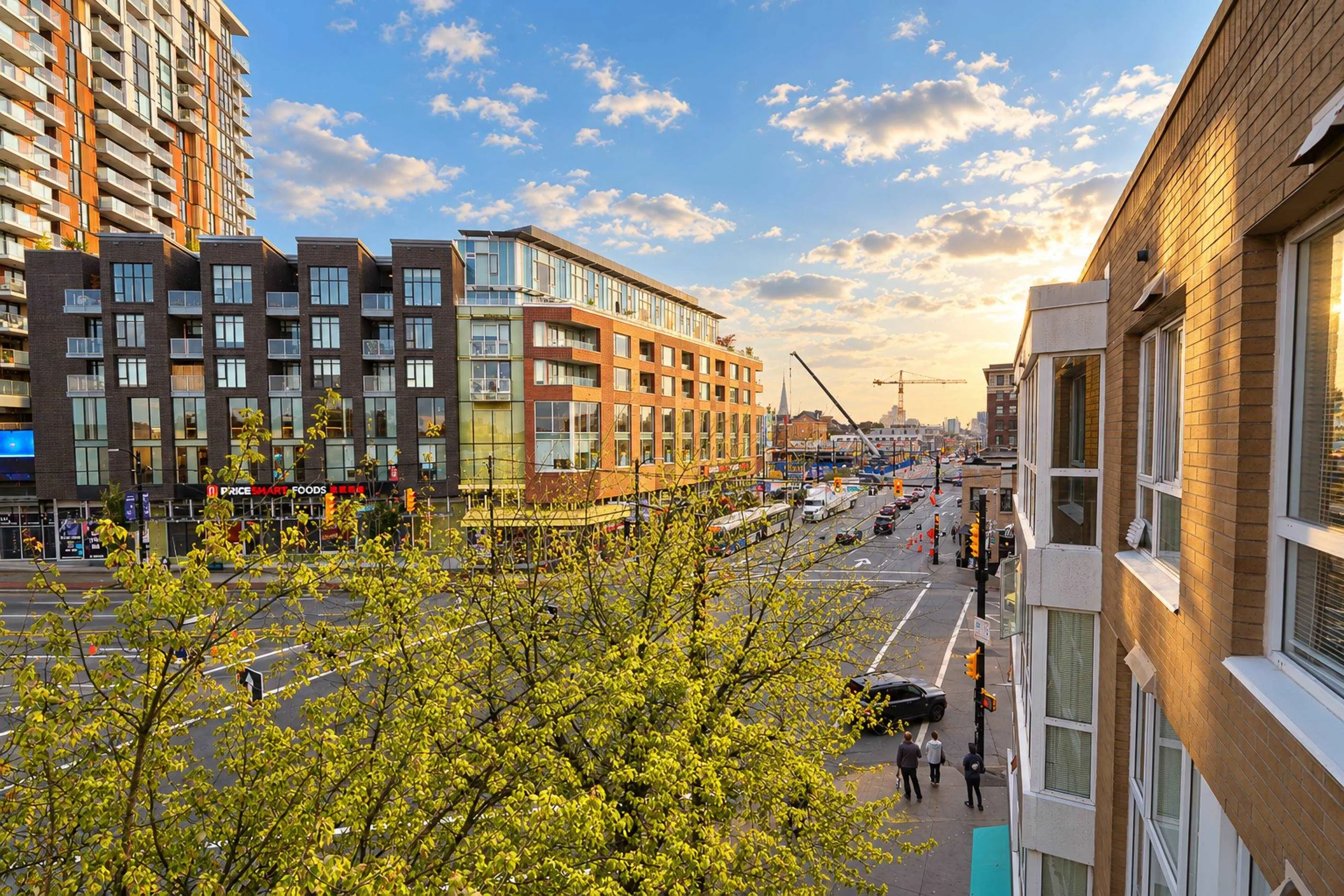 288 E 8th Avenue #402