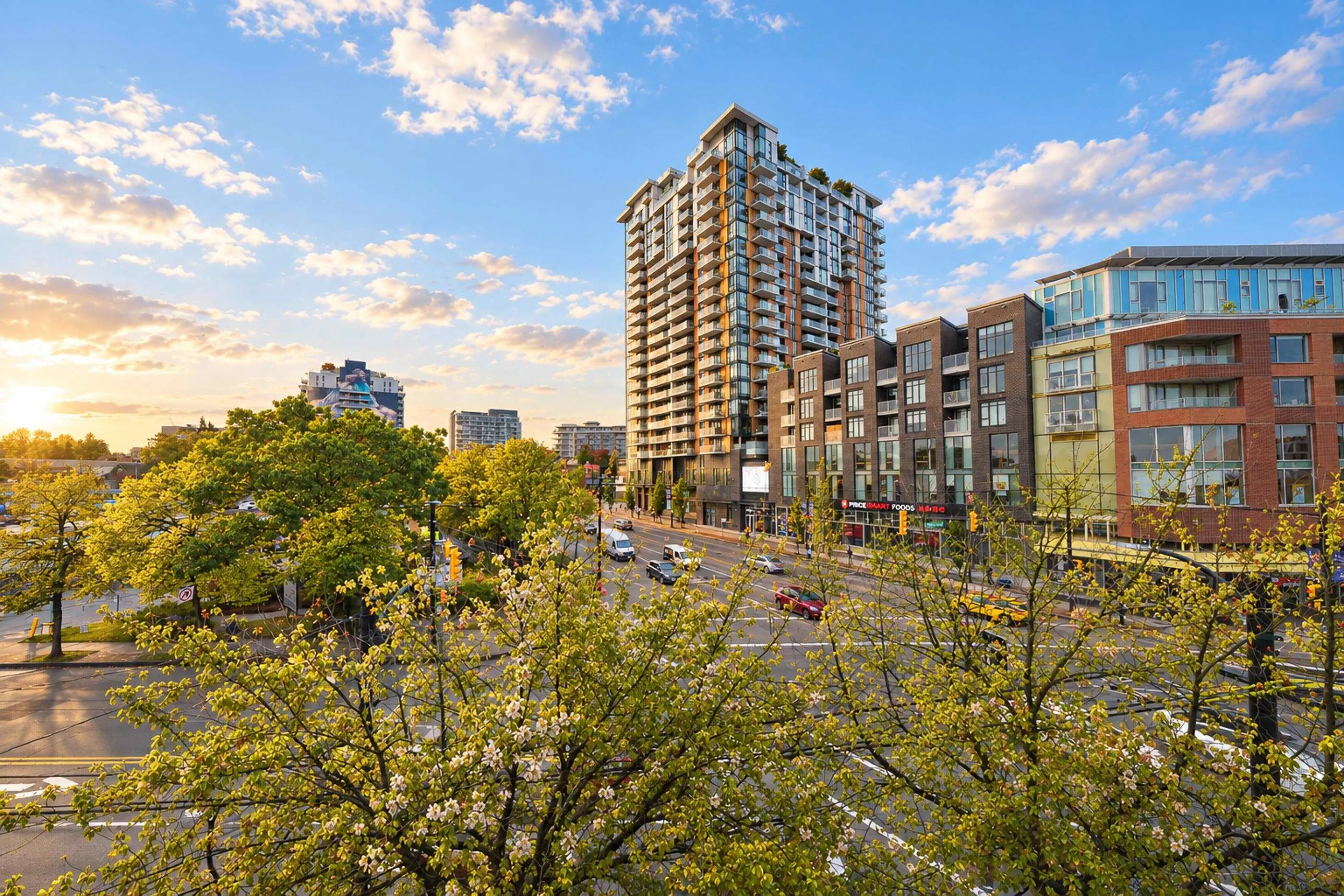 288 E 8th Avenue #402