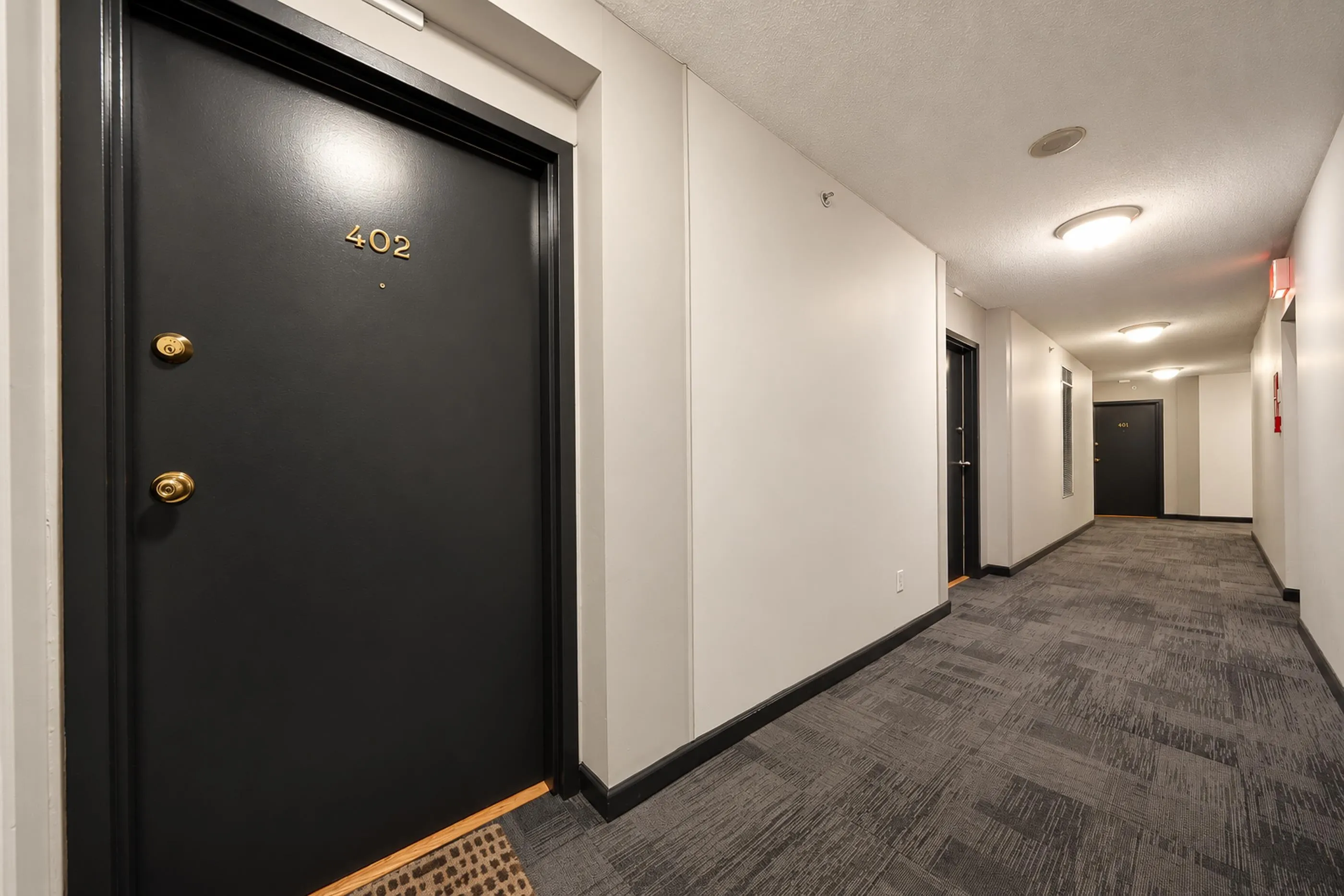 288 E 8th Avenue #402