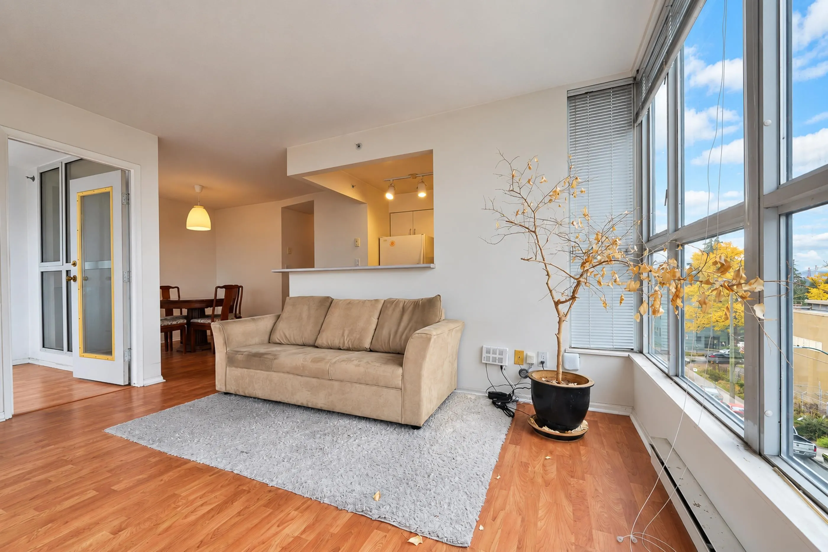 288 E 8th Avenue #402