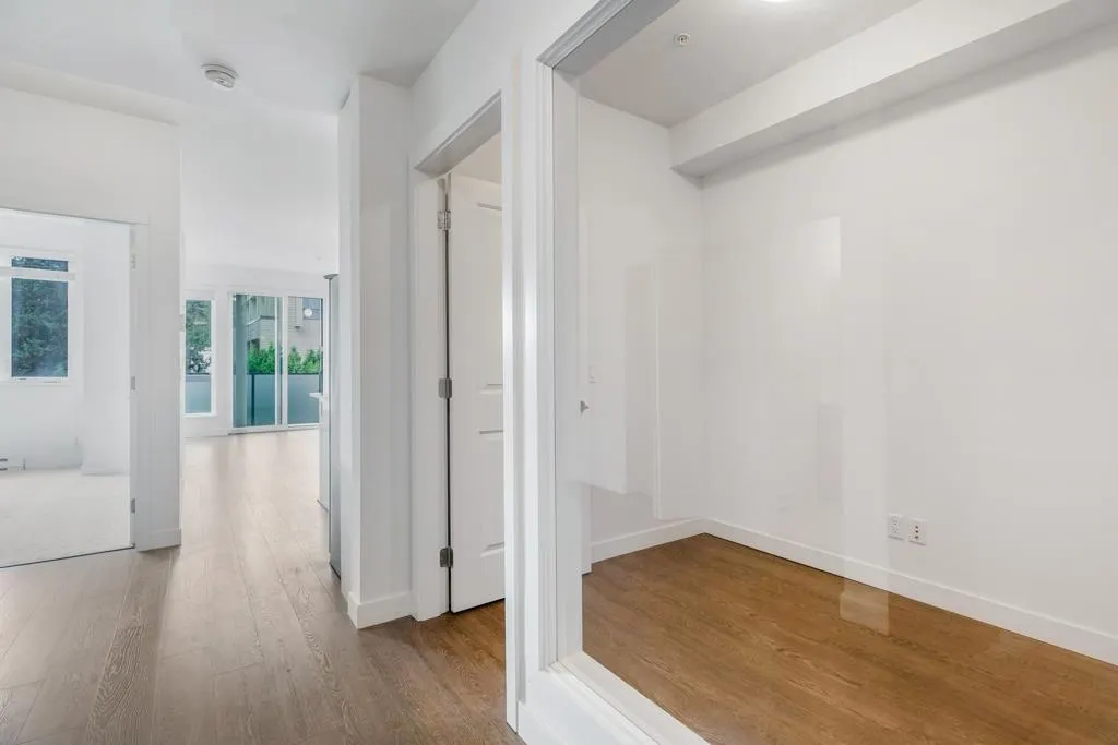 6533 Mckay Avenue #210