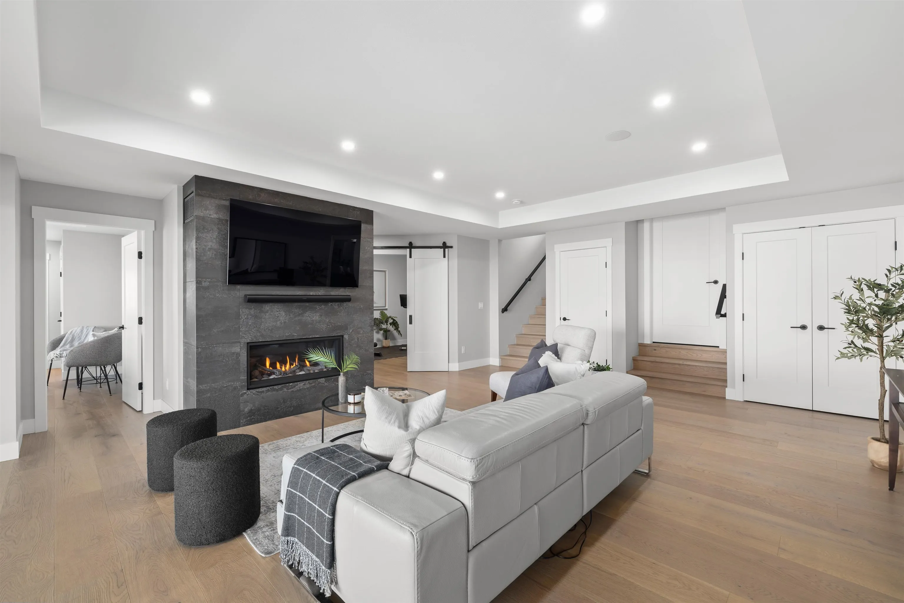 5487 Maclachlan Place