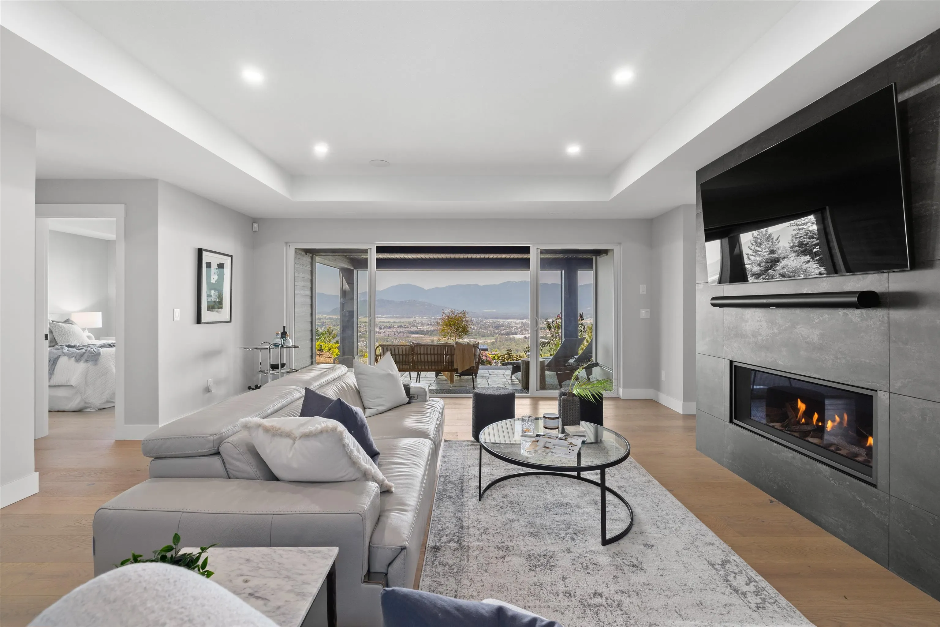 5487 Maclachlan Place