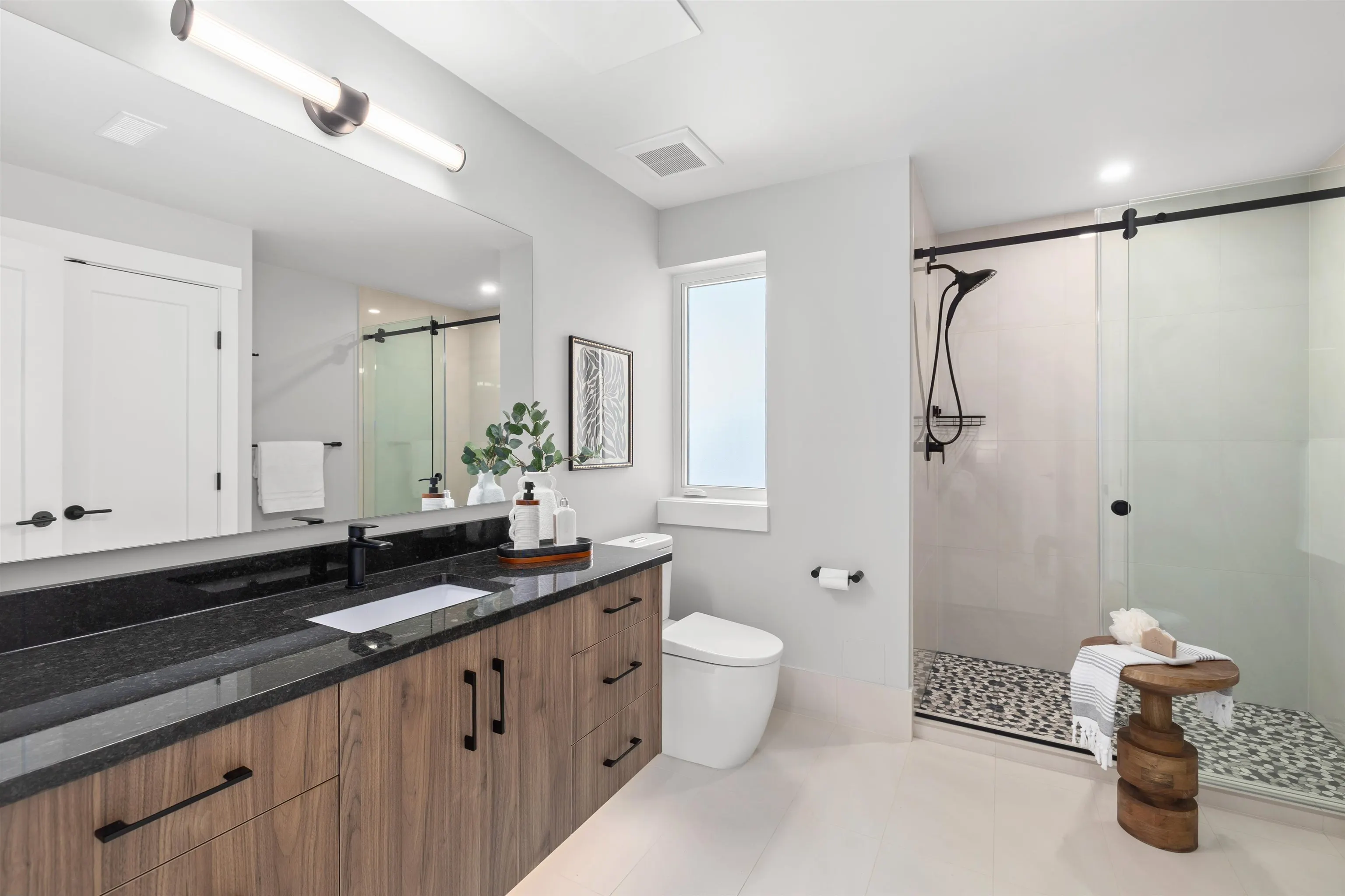 5487 Maclachlan Place