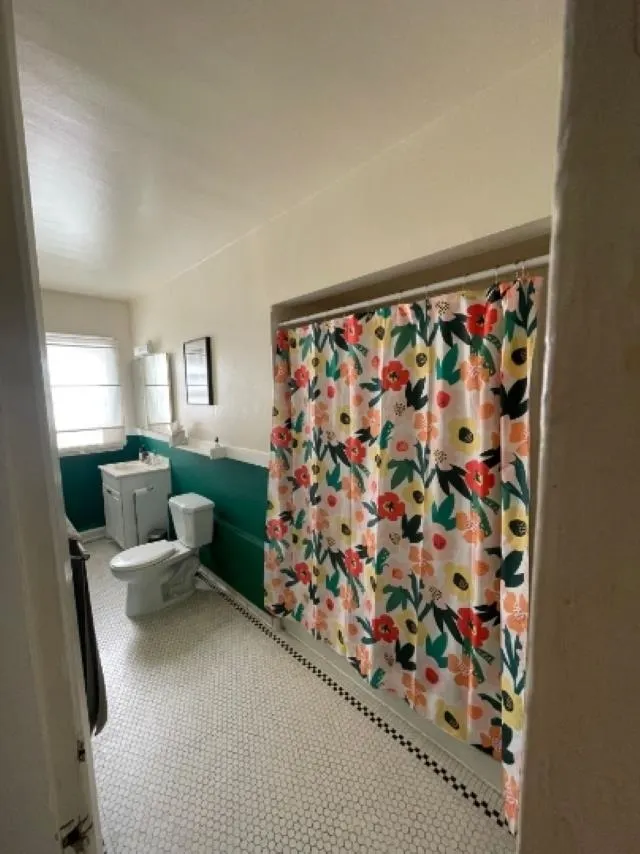 1086 W 10th Avenue #5