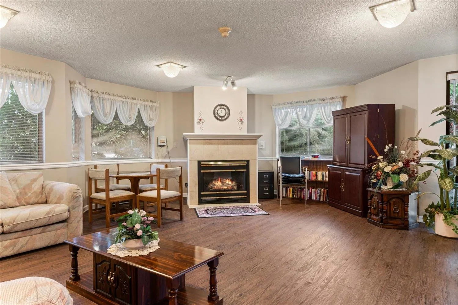 45604 Brett Avenue #205