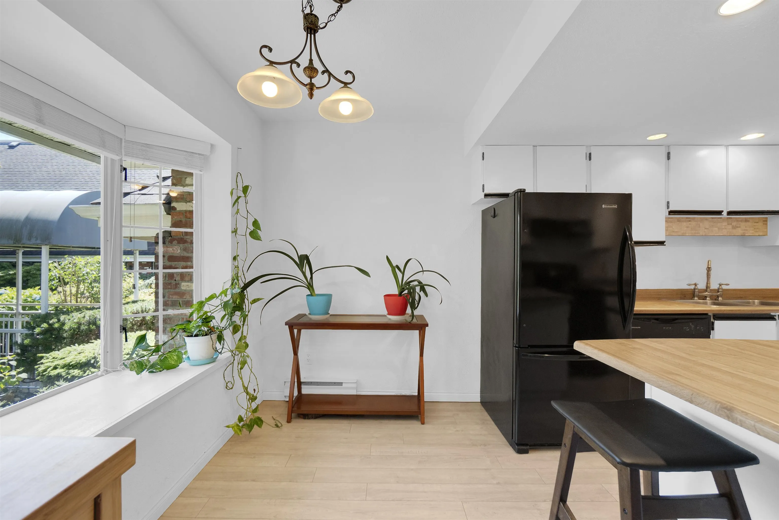 216 E 6th Street #108
