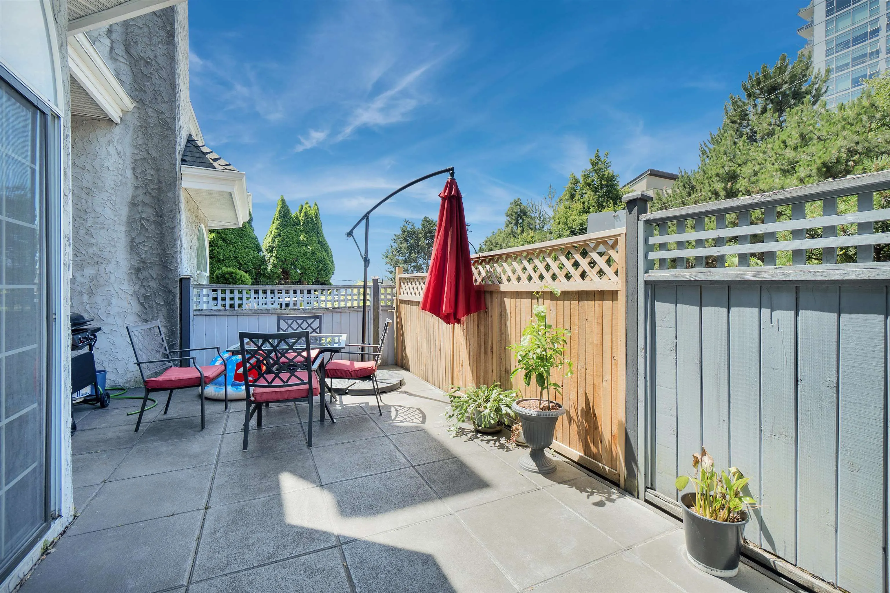216 E 6th Street #108