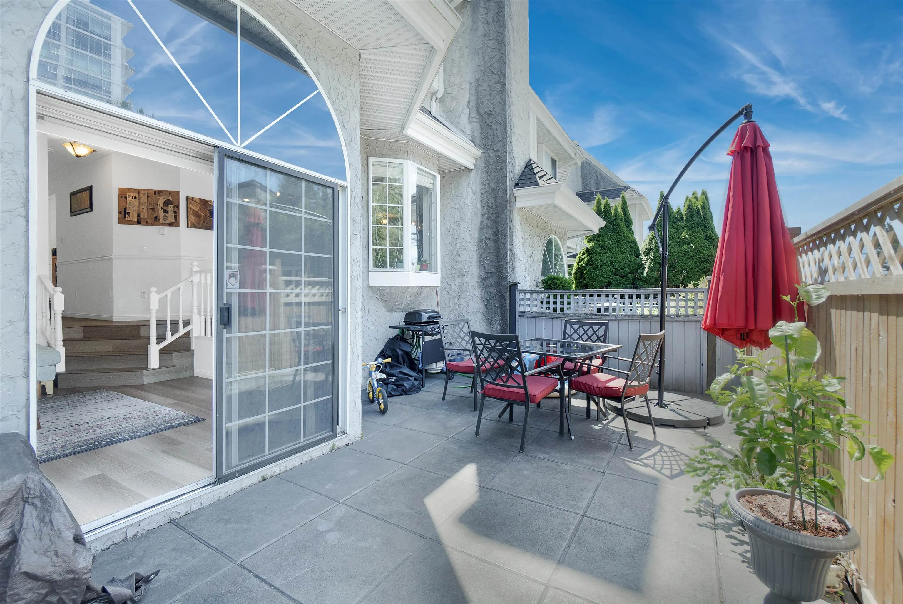 216 E 6th Street #108