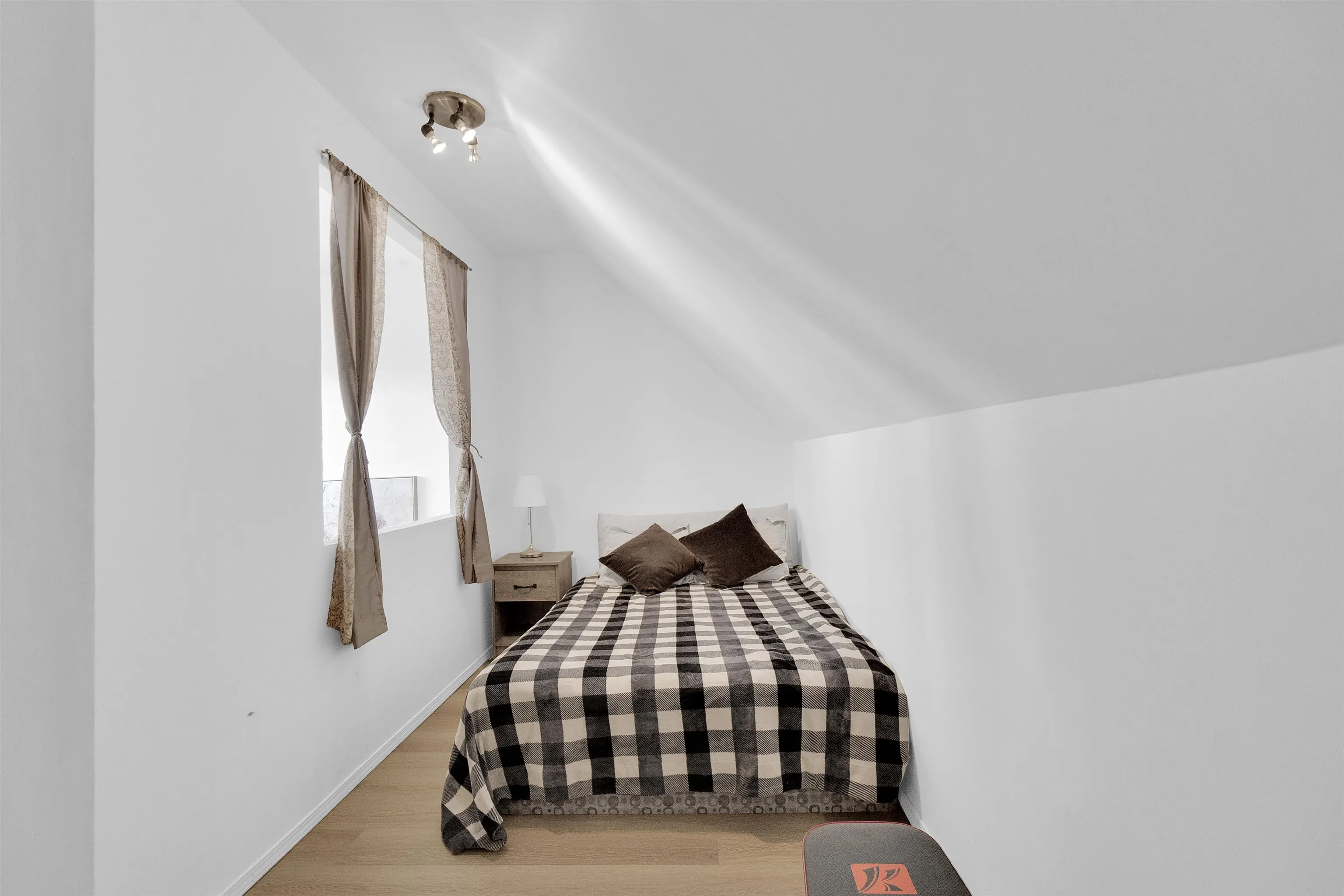 216 E 6th Street #108