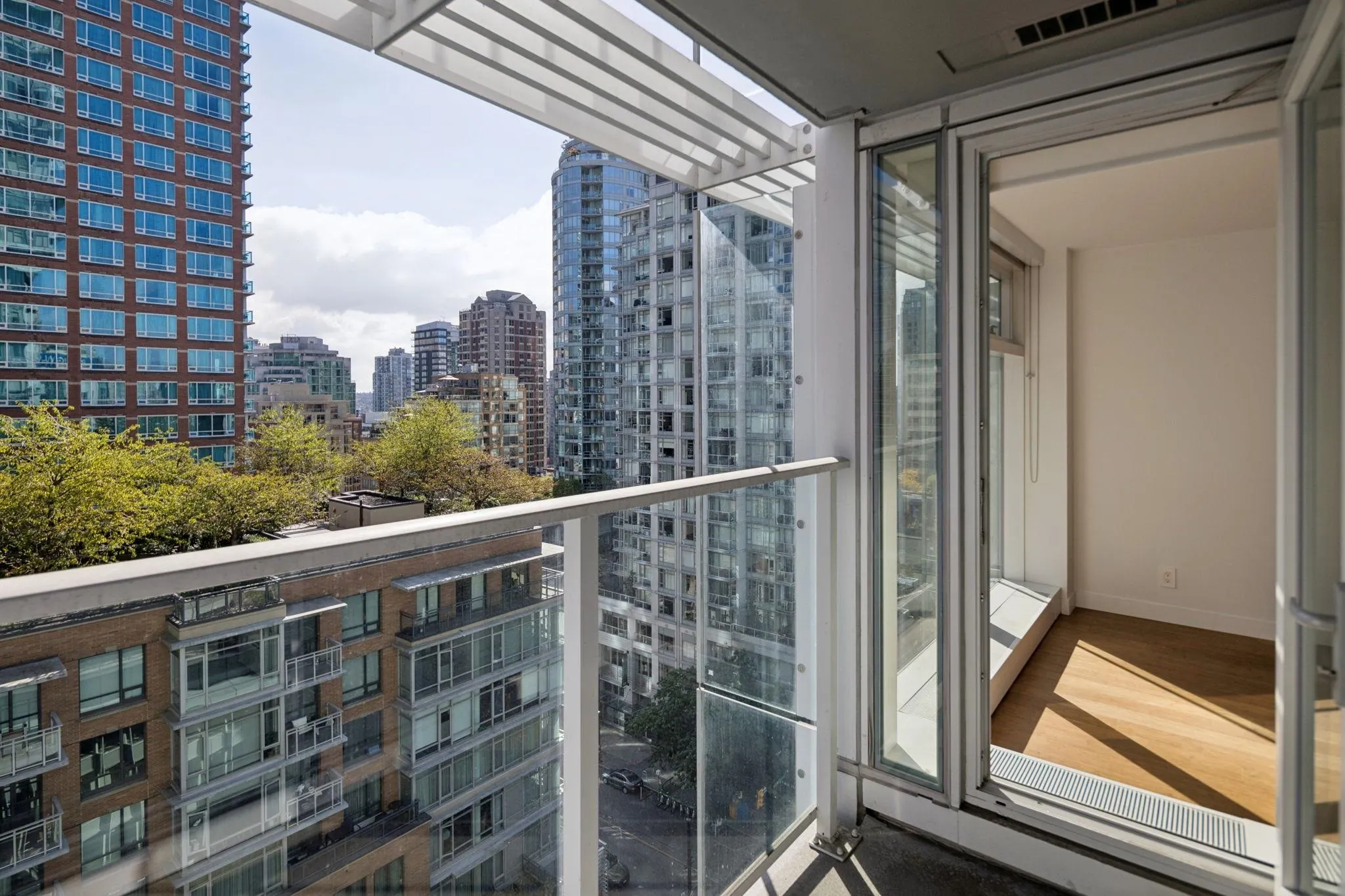 777 Richards Street #1211
