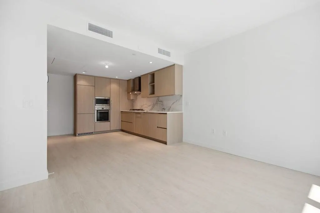 8611 Hazelbridge Way #419