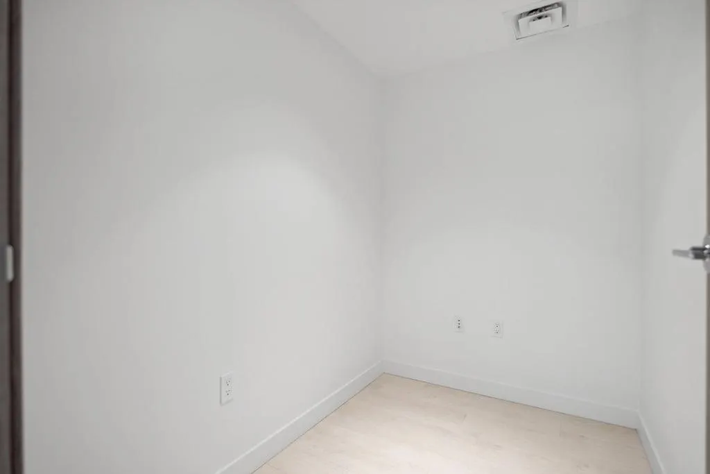 8611 Hazelbridge Way #419