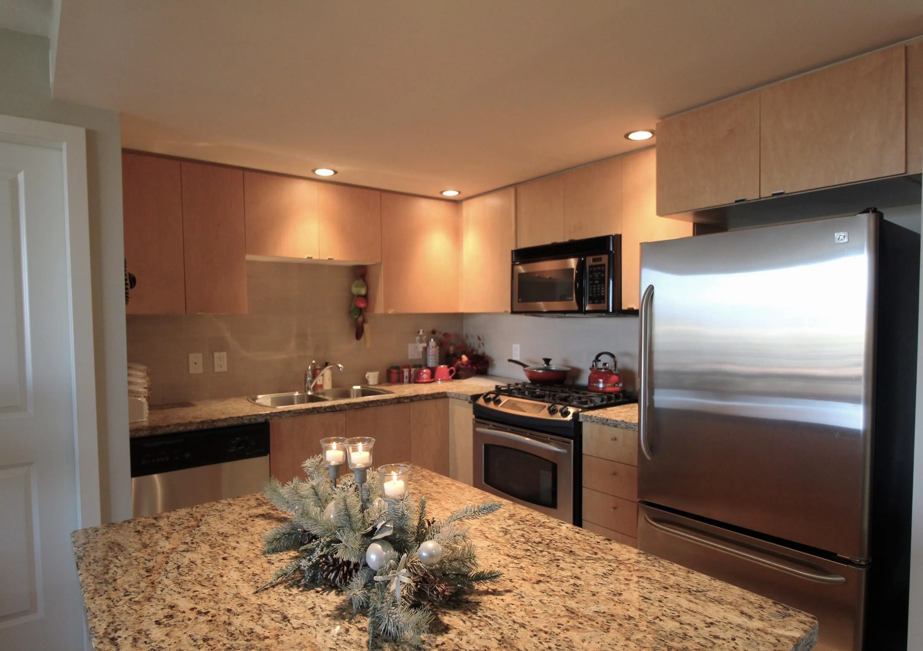 9133 Hemlock Drive #1106