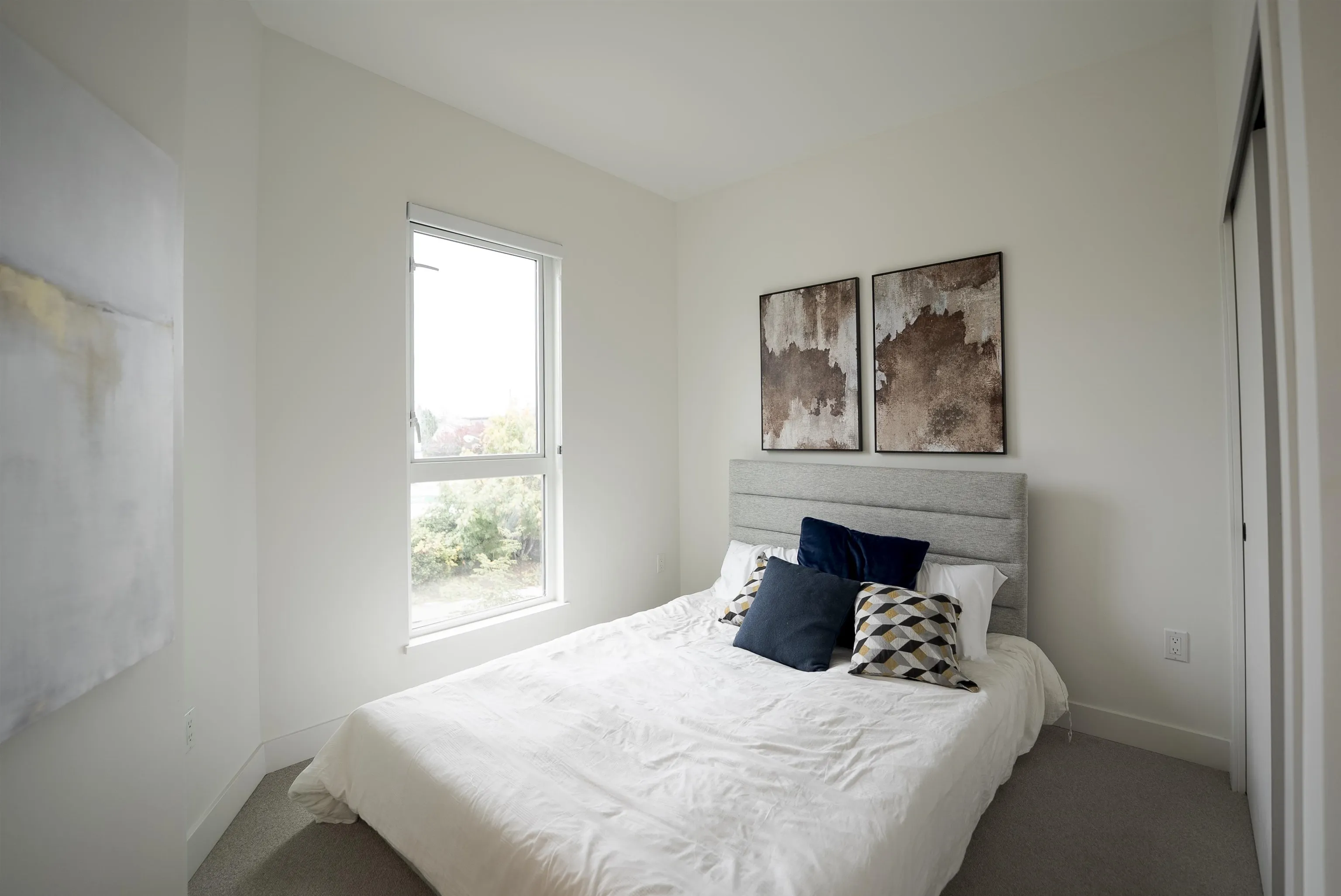 422 E 3rd Street #360