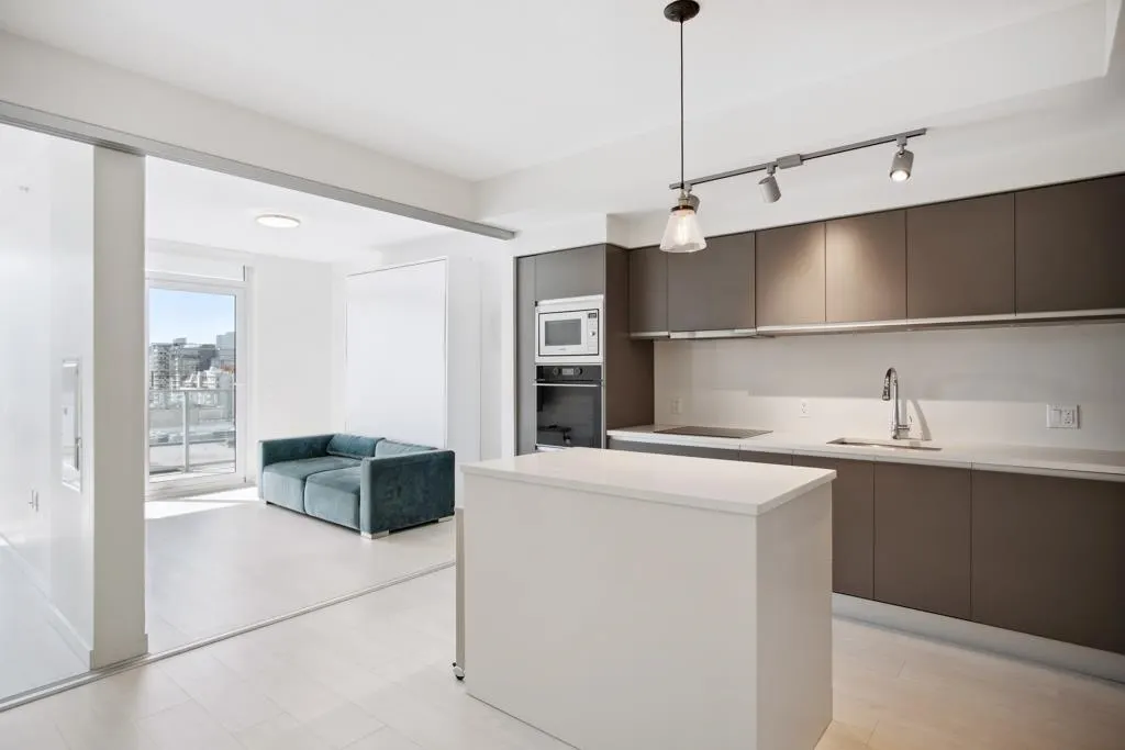 180 E 2nd Avenue #920