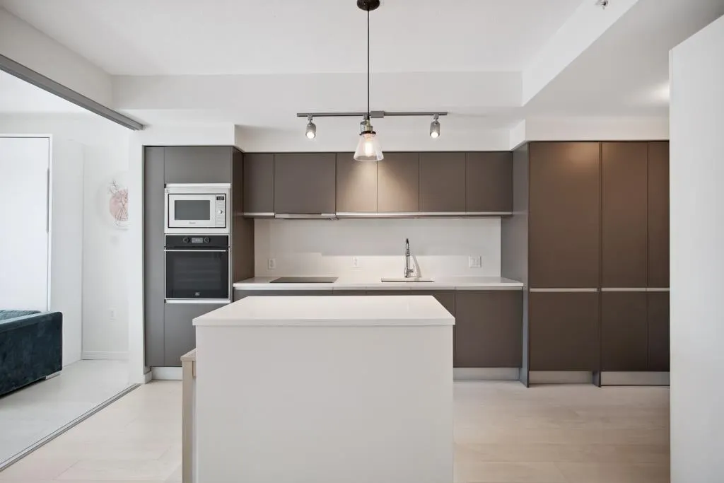 180 E 2nd Avenue #920