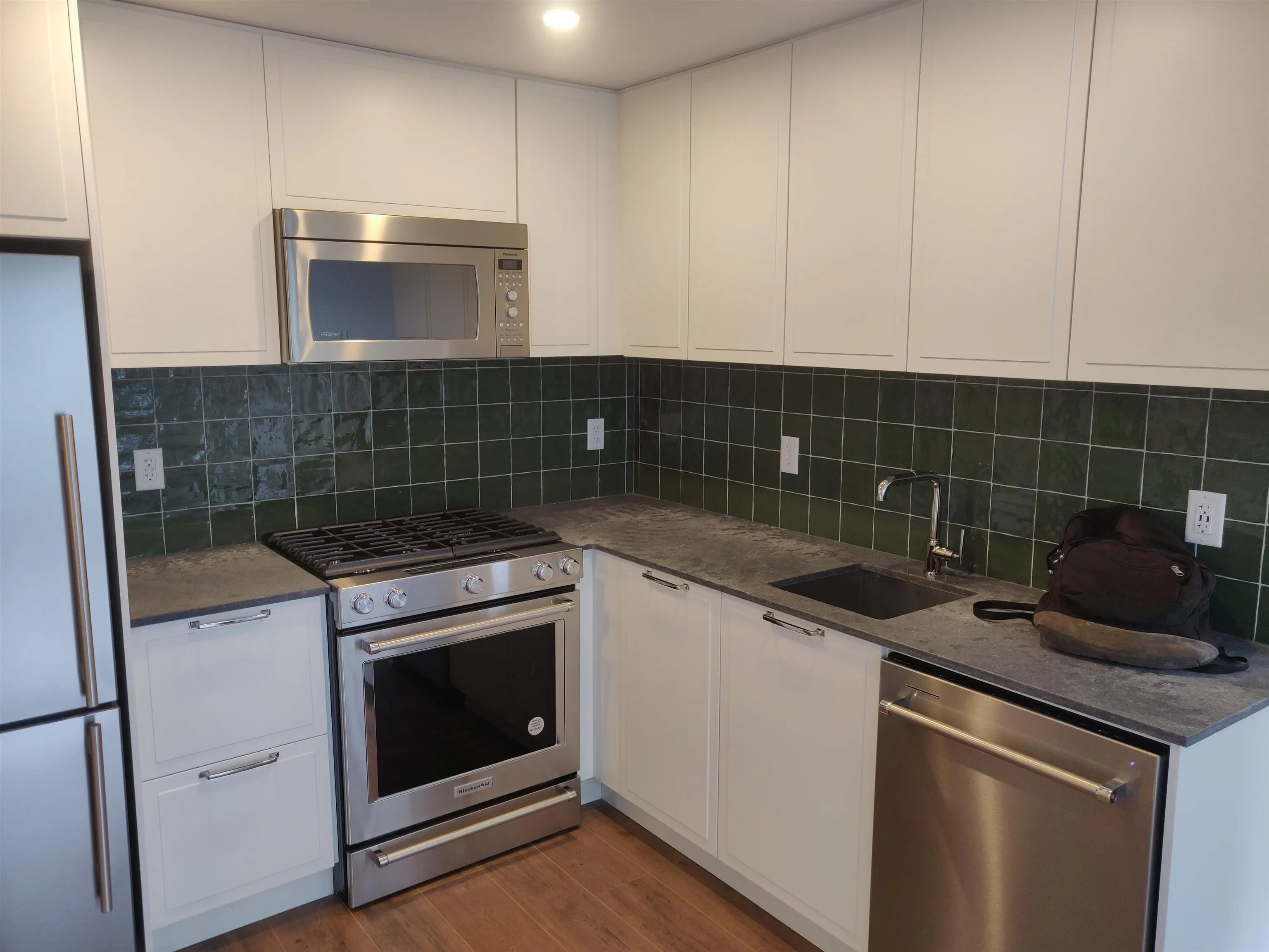 645 Como Lake Avenue #414