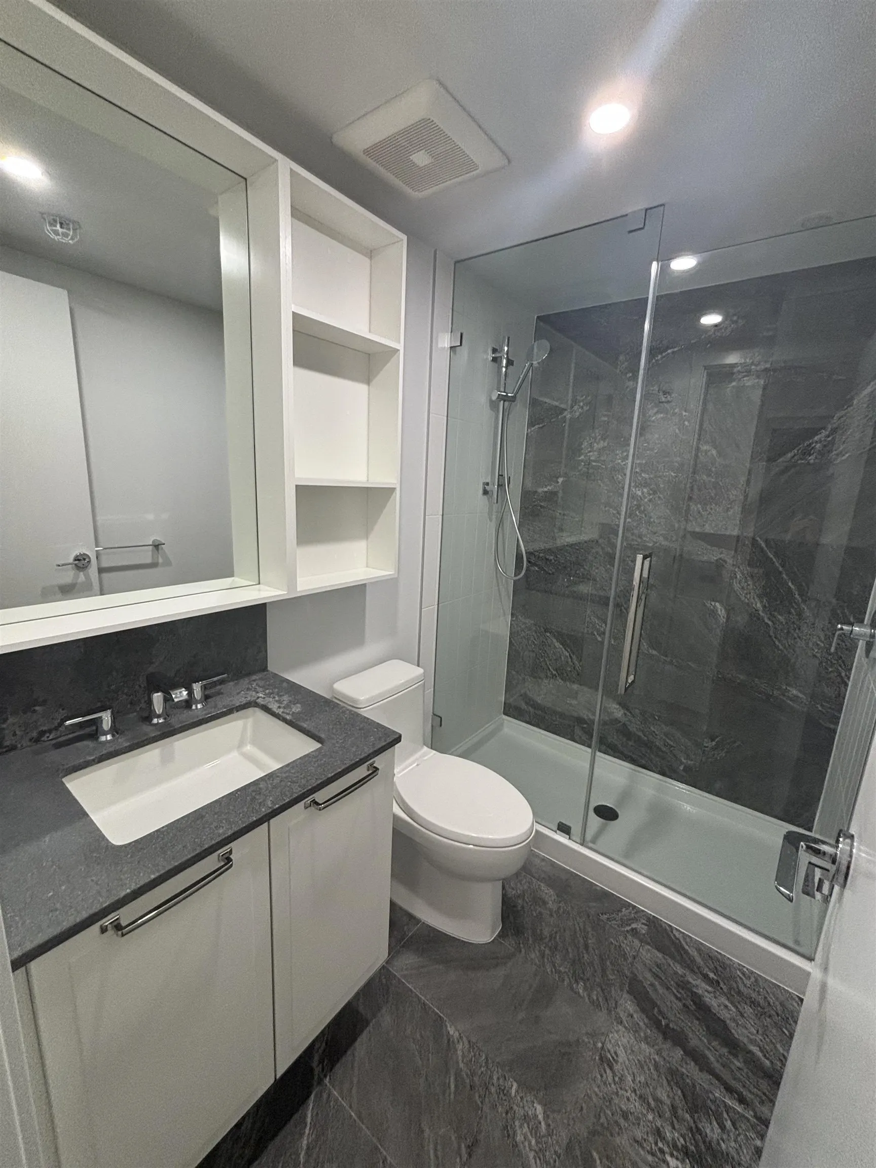 645 Como Lake Avenue #414