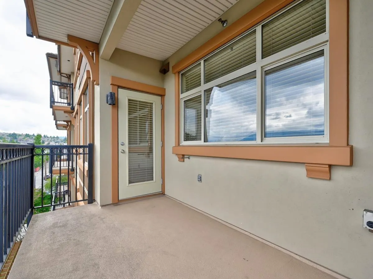 4365 Hastings Street #305