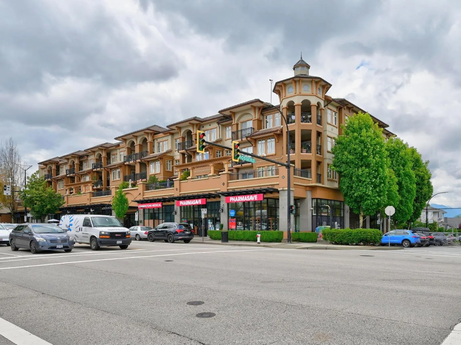 4365 Hastings Street #305